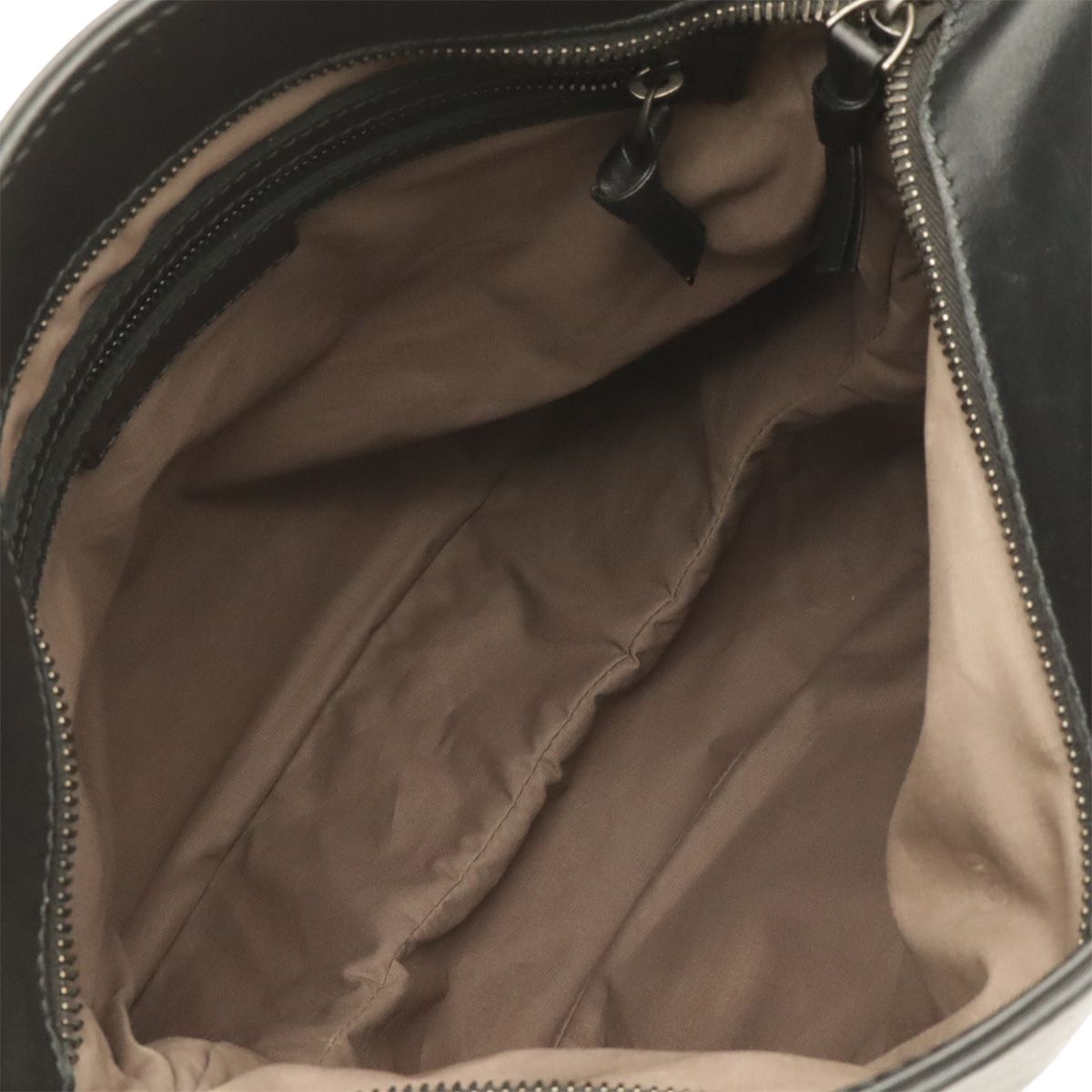 Bottega Veneta Intrecciato Shoulder Bag Crossbody Leather Black — view 7