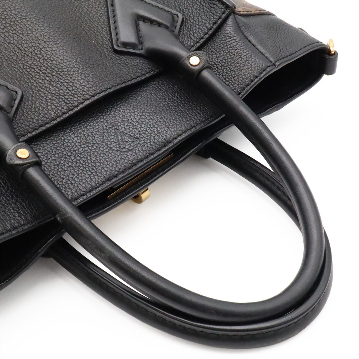 Louis Vuitton Monogram on My Side PM 2-Way Shoulder Bag Leather Noir Black — view 4