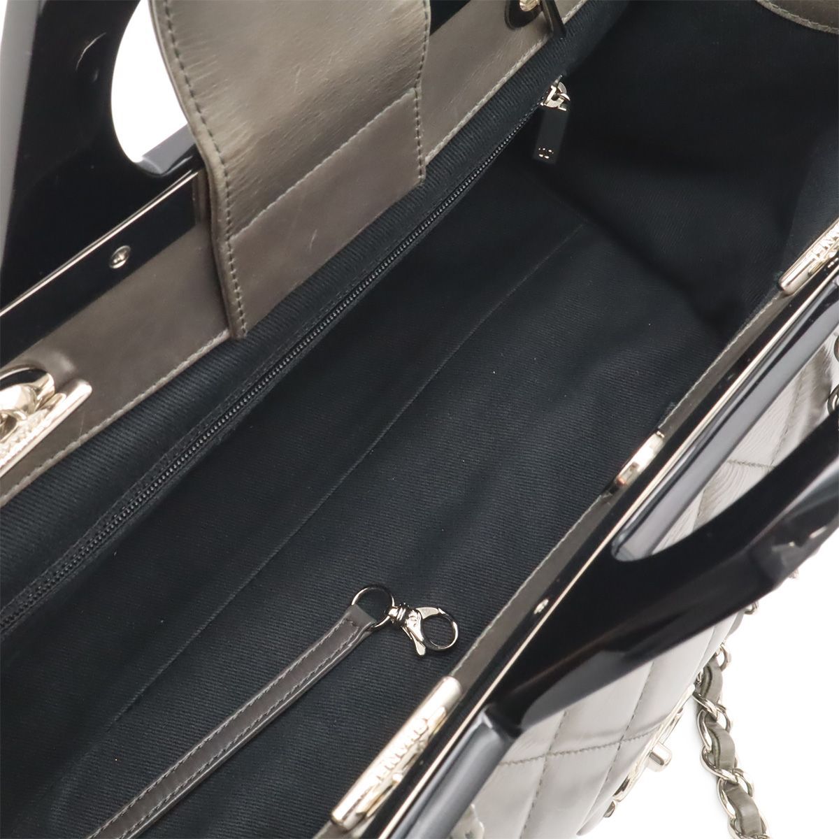 Chanel Quilted CC Delivery 2-Way Chain Shoulder Bag Calfskin Gray Black Silver — view 6
