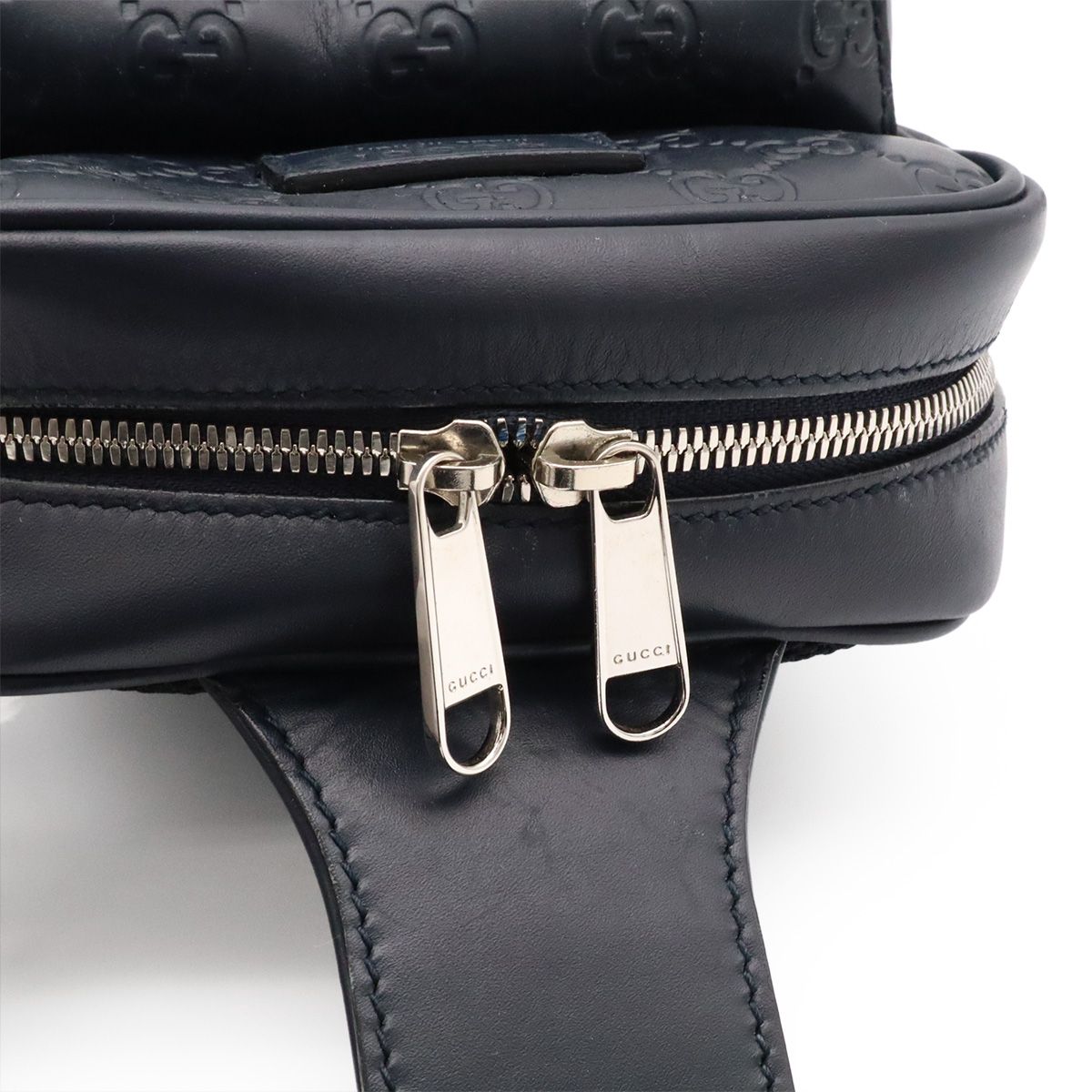 Gucci Guccissima Cross Belt Bag Crossbody Leather Navy Blue Silver — view 4