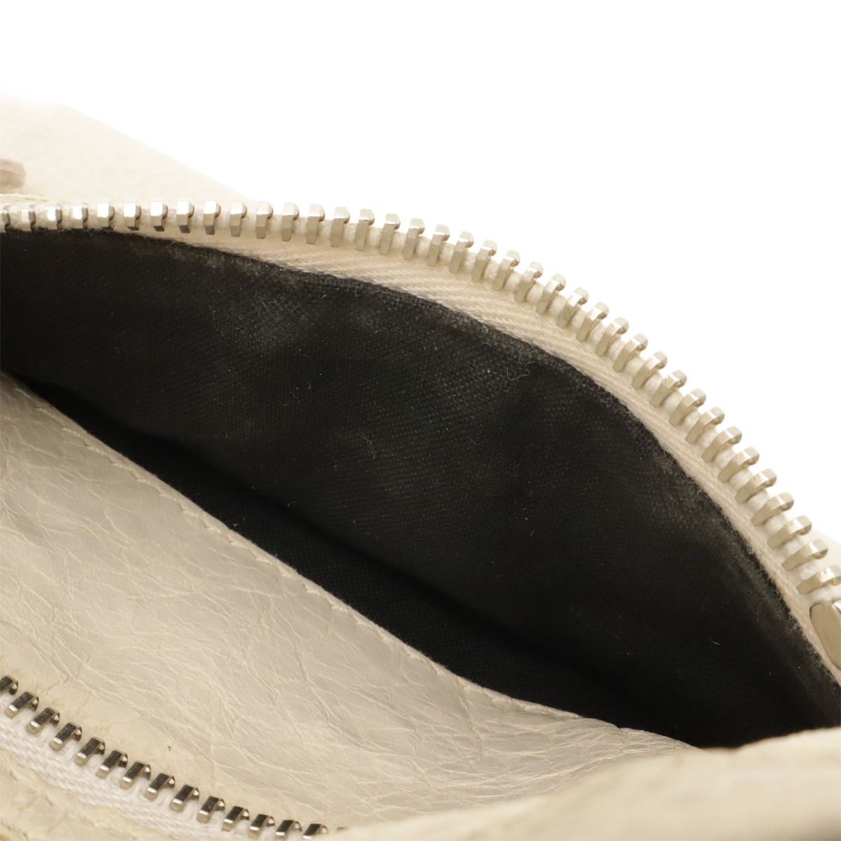 Balenciaga Giant Hip Shoulder Bag Pochette 2-Way Clutch Leather Ivory Silver — view 8