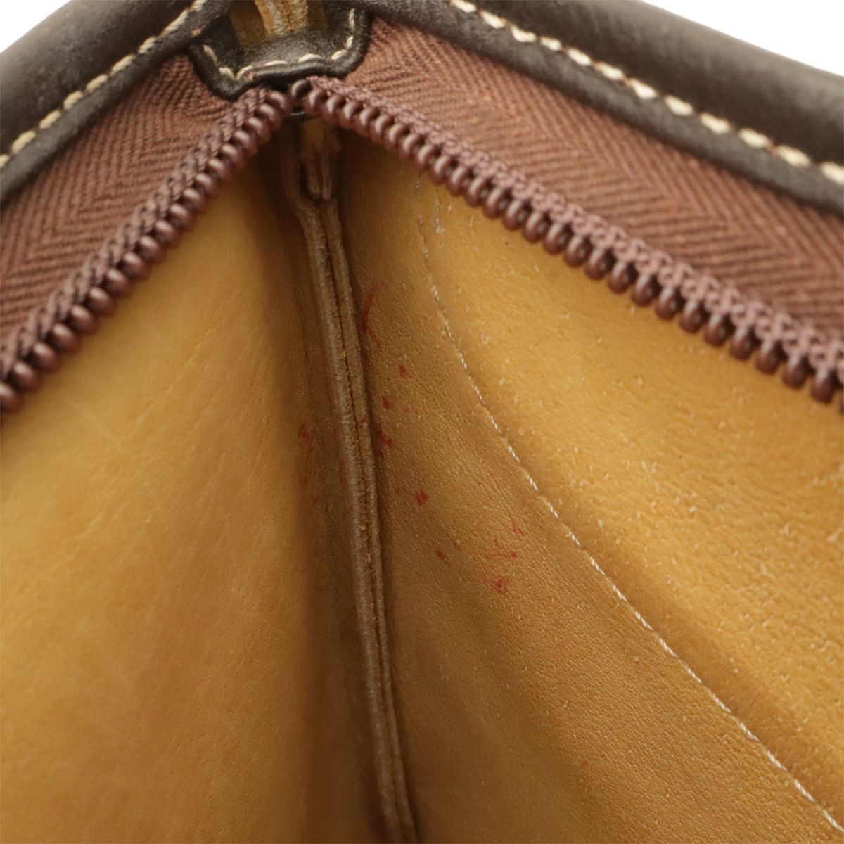 Loewe Vintage Anagram Shoulder Bag Pochette Crossbody Suede Leather Light Khaki — view 7