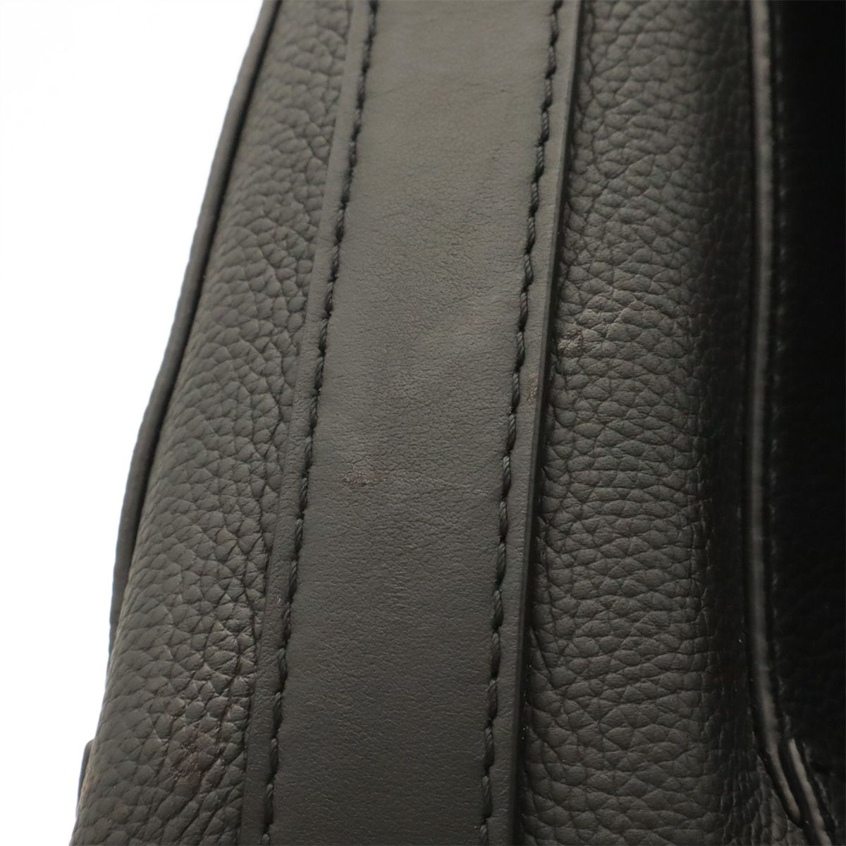 Louis Vuitton LV Aerogram Takeoff Messenger Shoulder Bag Leather Noir Black — view 4