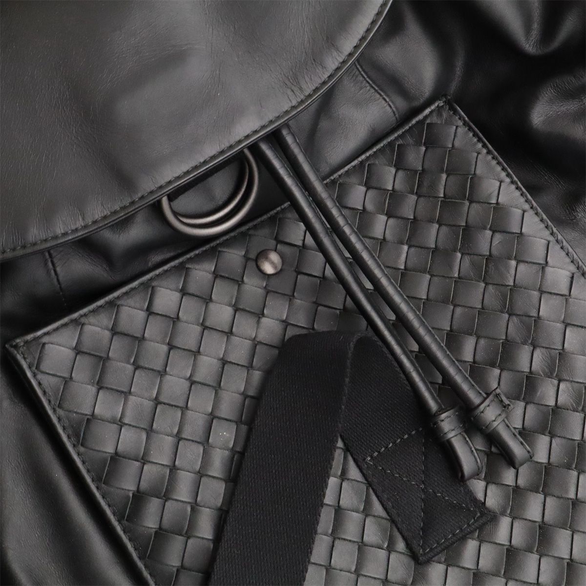Bottega Veneta Intrecciato Backpack Calf Leather Black — view 8