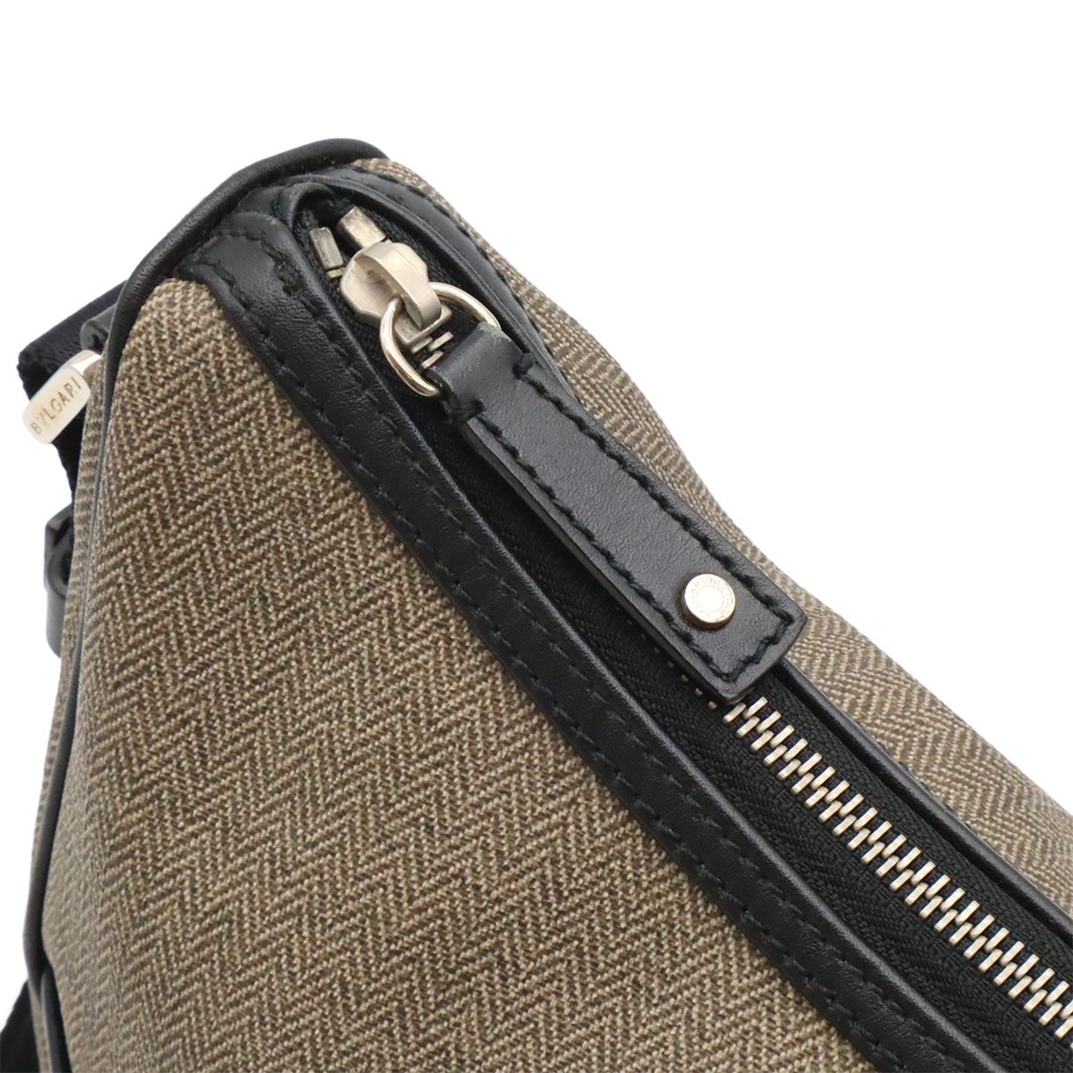 Bvlgari Weekend Shoulder Bag Crossbody Leather Gray Black Silver — view 6