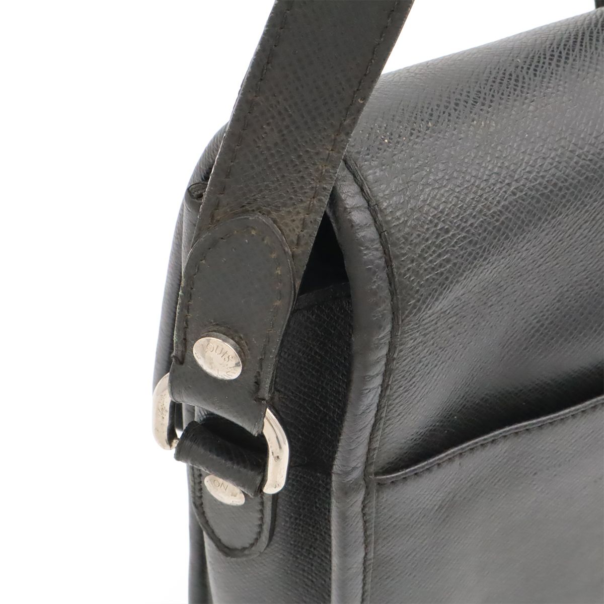 Louis Vuitton Taiga Arecreasing I Shoulder Bag Crossbody Ardoise Black Silver — view 4