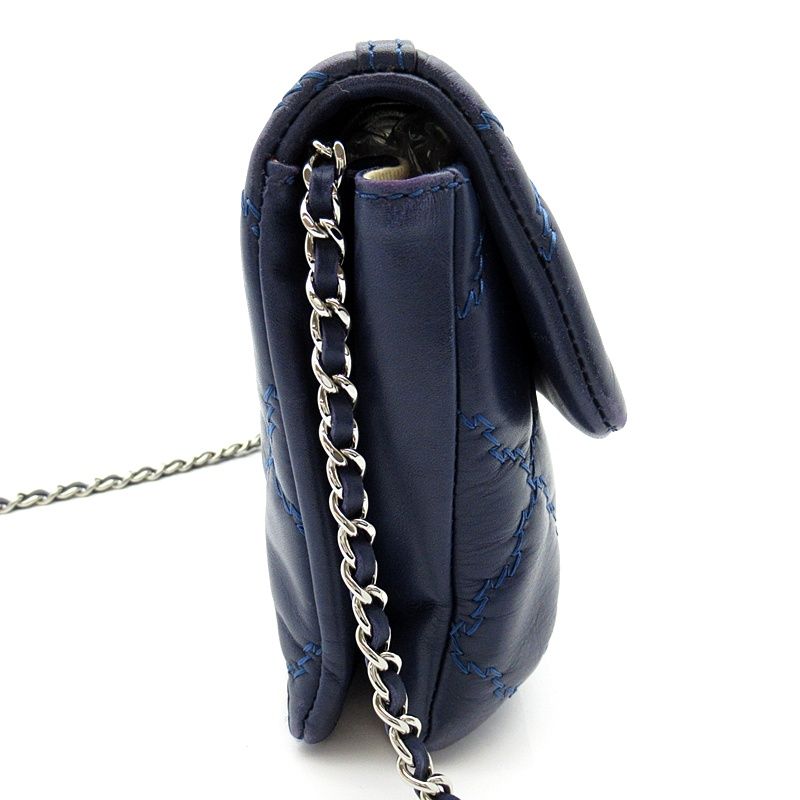 Chanel Hamptons Ultra Stitch 2-Way Chain Shoulder Calfskin Tote Bag Navy — view 5