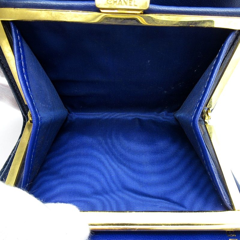 Chanel Kiss Lock Wallet Caviar Leather Blue — view 5