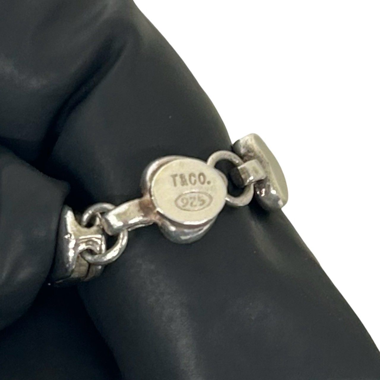 Tiffany & Co Vintage Puff Heart Necklace 925 Sterling Silver Chain Choker — view 3