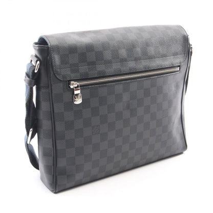 Louis Vuitton Shoulder Bag District MM Damier Graphite Leather — view 2