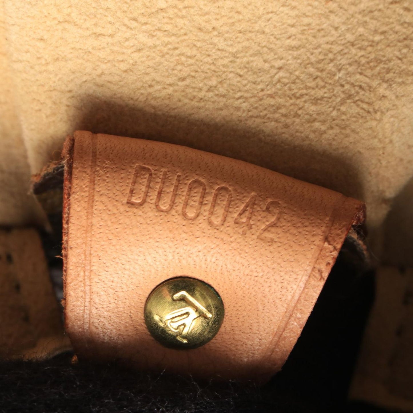 Louis Vuitton Shoulder Bag Looping GM Monogram Leather — view 5