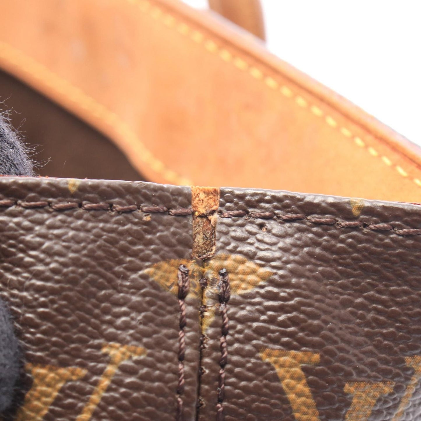 Louis Vuitton Tote Bag Wilshire MM Leather — view 8