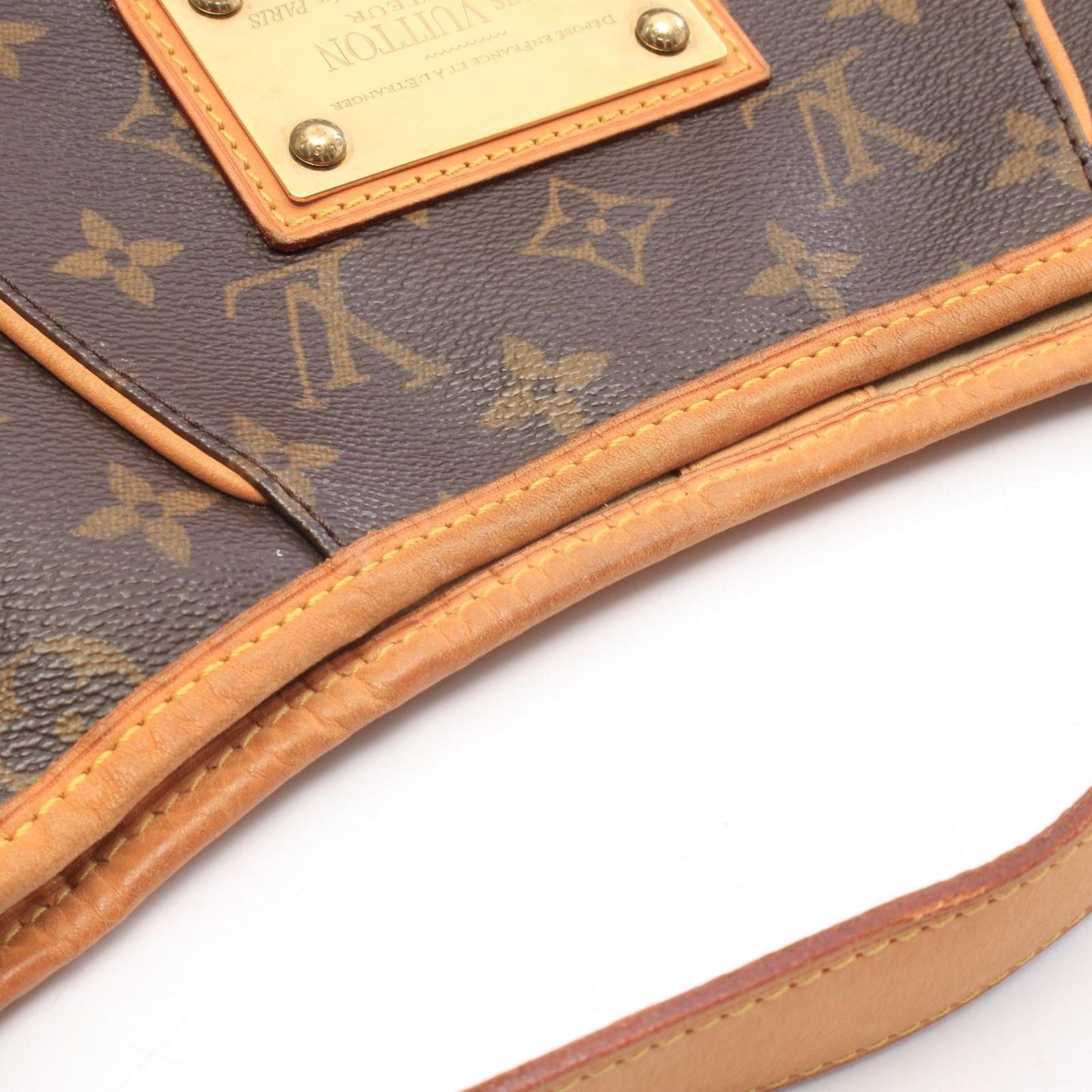 Louis Vuitton Shoulder Bag Galleria PM Monogram Leather — view 8