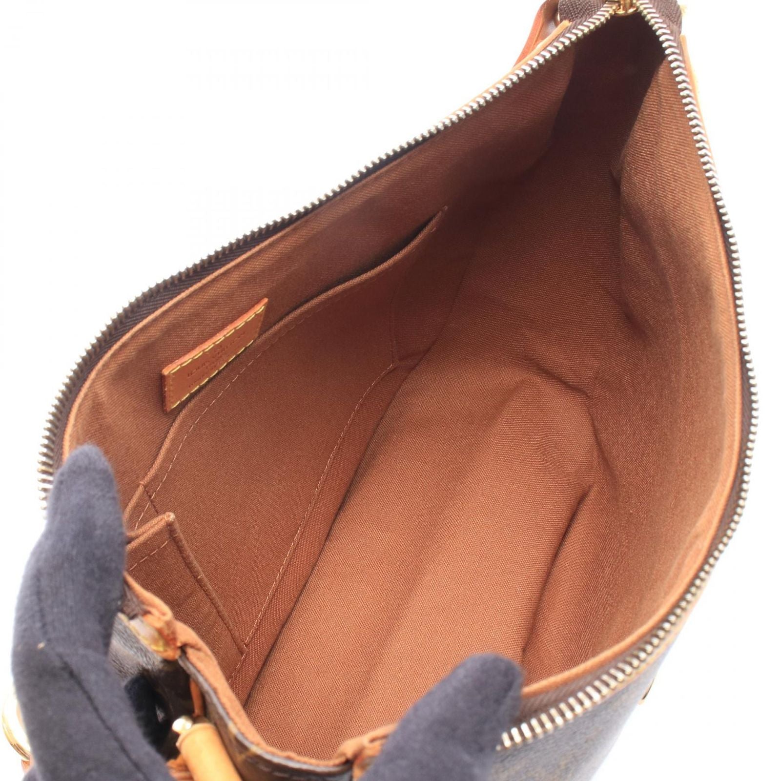 Louis Vuitton Shoulder Bag Thuraya PM Leather — view 3