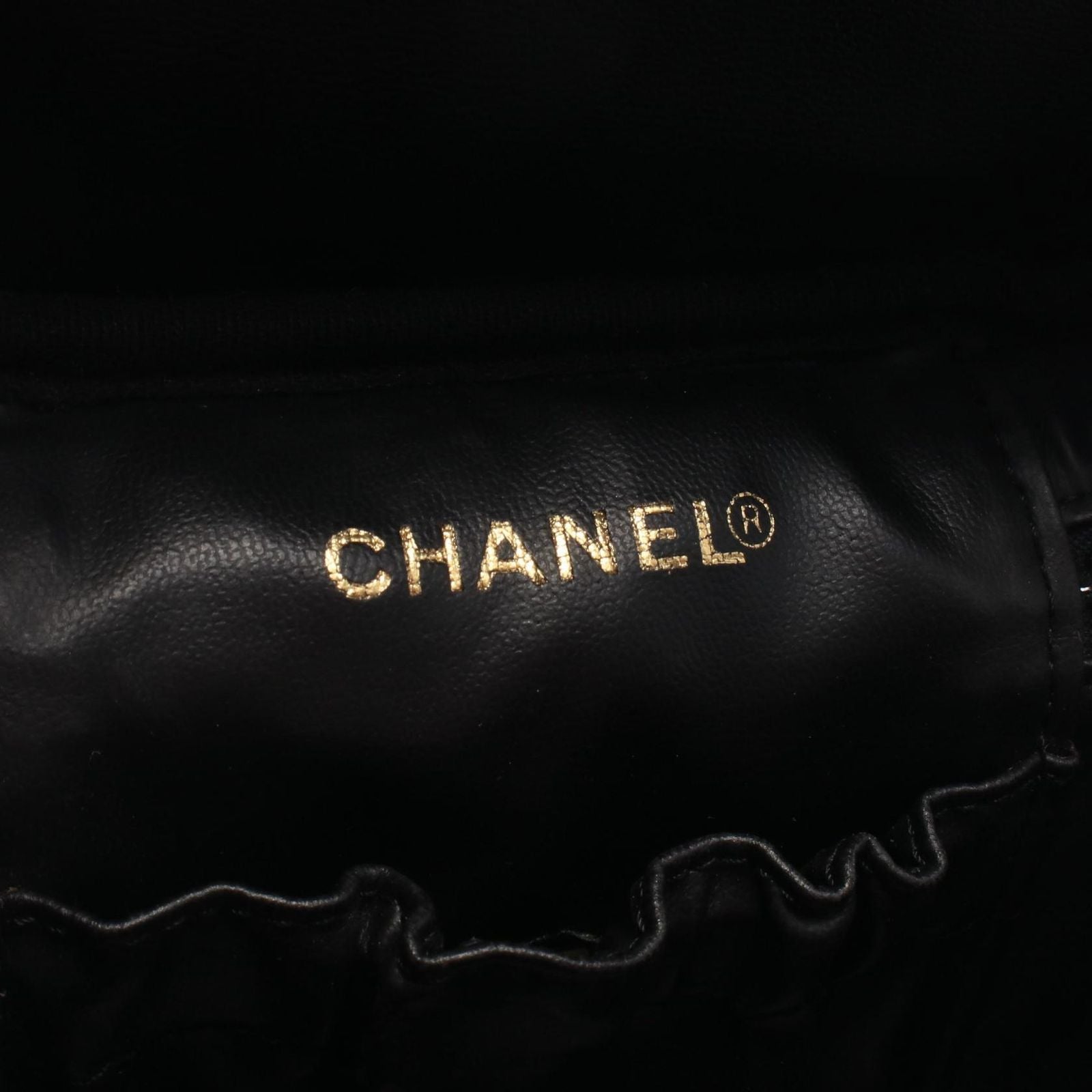 Chanel Handbag CC Logo Black Caviar Leather Vertical Vanity — view 4