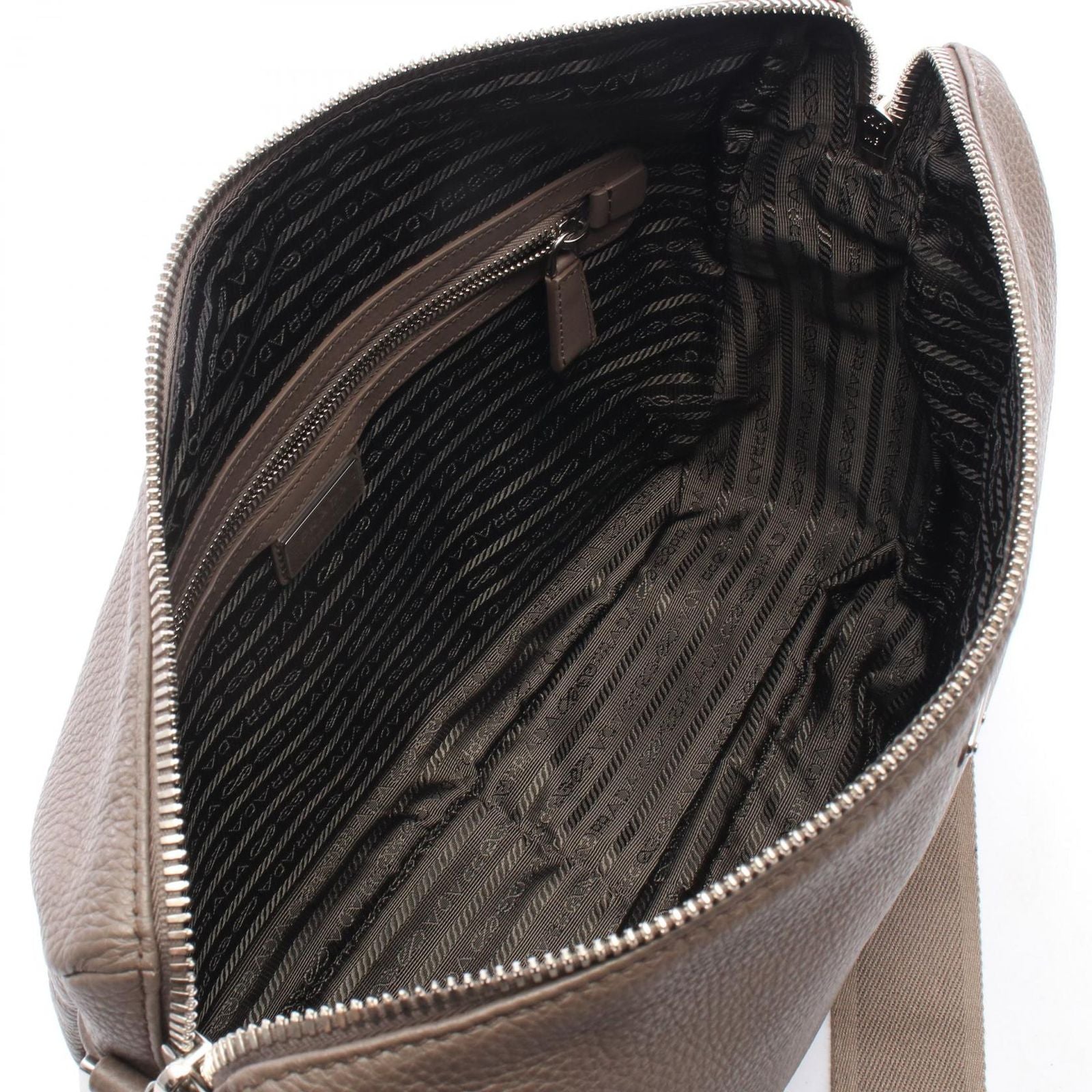 Prada Shoulder Bag Vitello Daino Gray Leather to Line Guru Logo — view 3