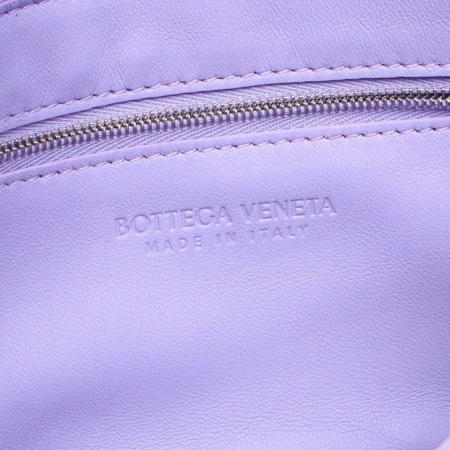 Bottega Veneta Shoulder Bag Cassette Crossbody Maxi Intrecciato Purple Leather — view 4