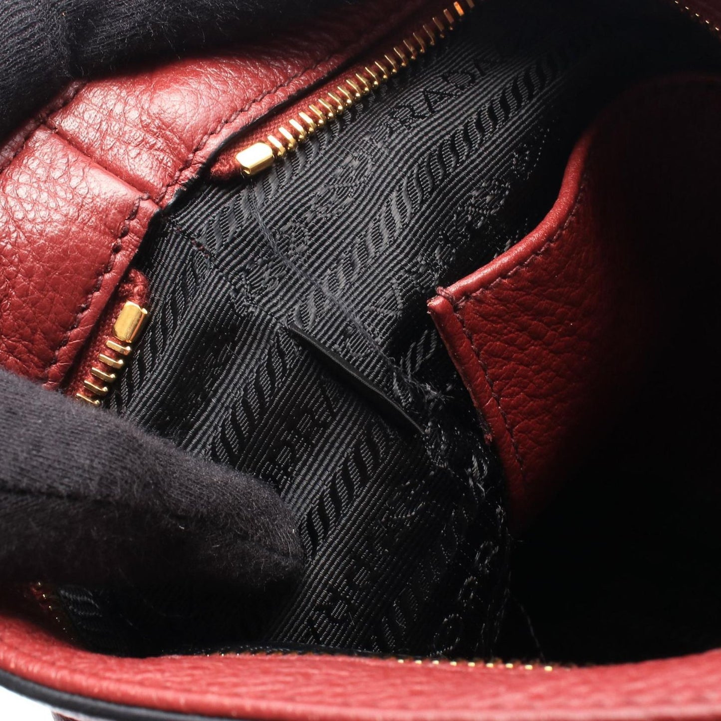 Prada Shoulder Bag Vitello Daino Bordeaux Leather — view 5