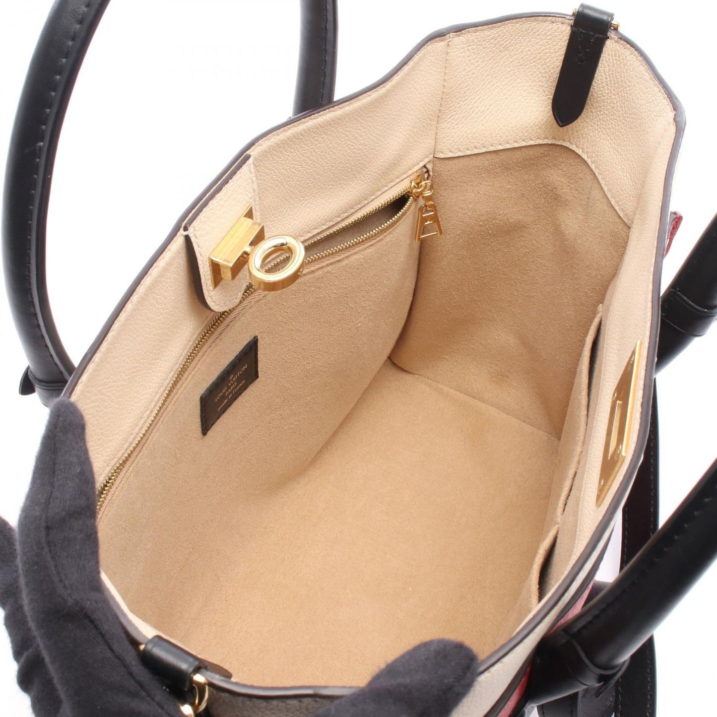 Louis Vuitton Handbag on My Side MM Monogram Rouge Pillat Leather Canvas — view 3