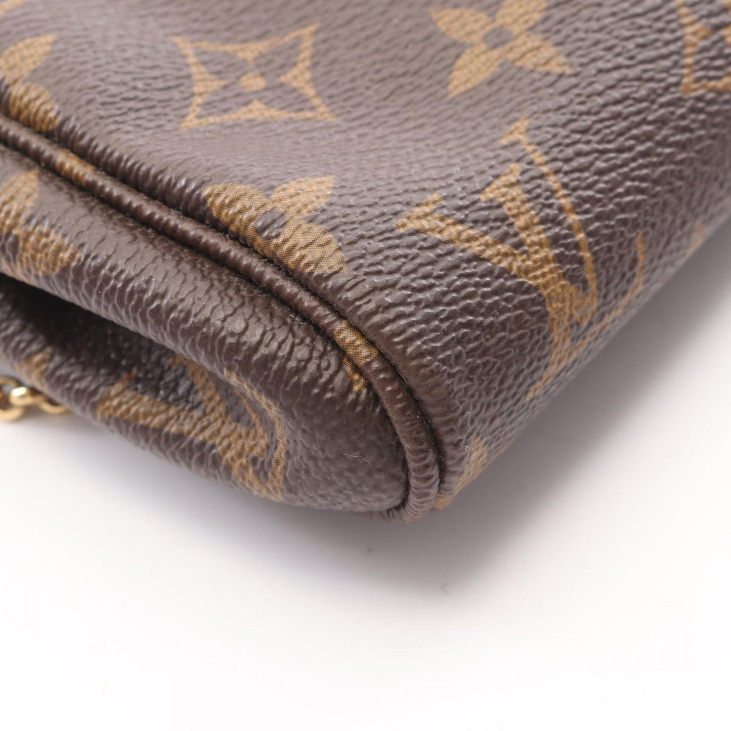 Louis Vuitton Handbag Favorite PM Monogram Leather — view 6