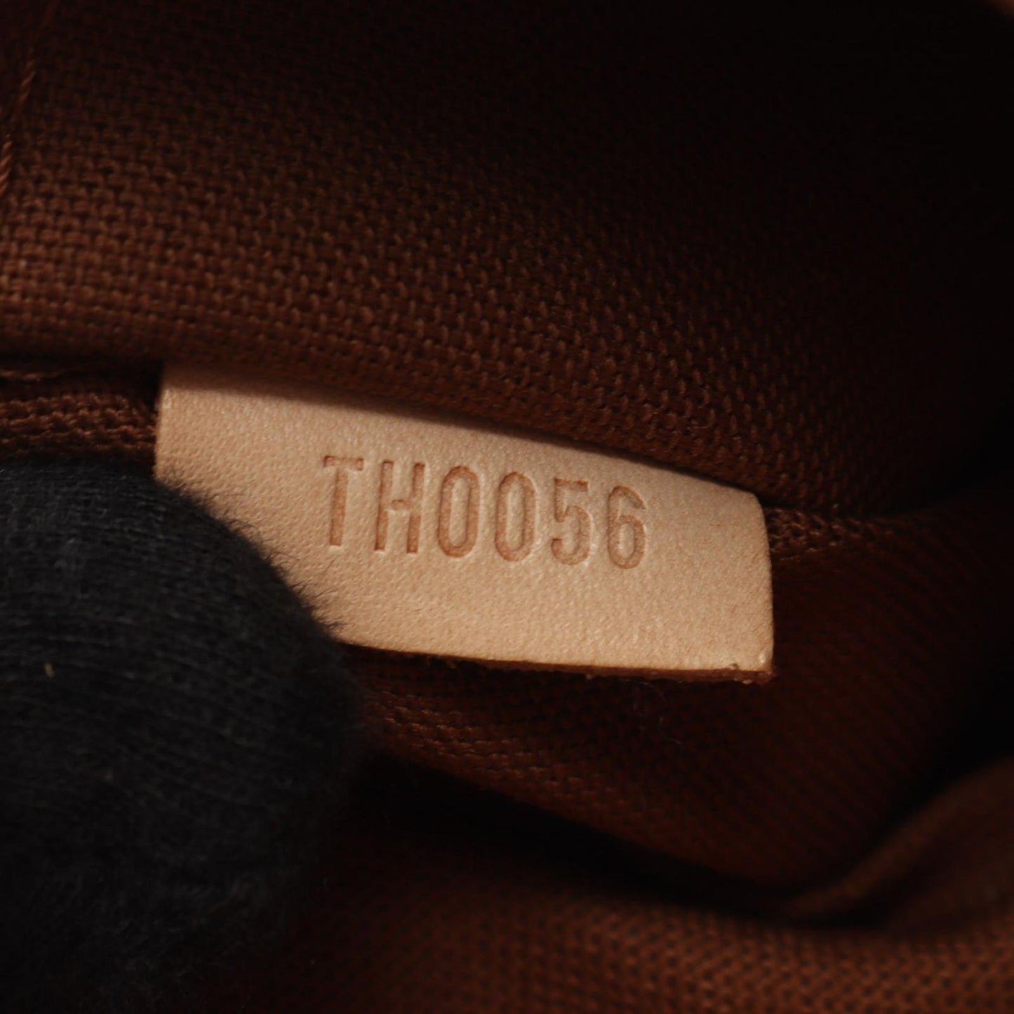 Louis Vuitton Handbag Monogram Leather — view 5