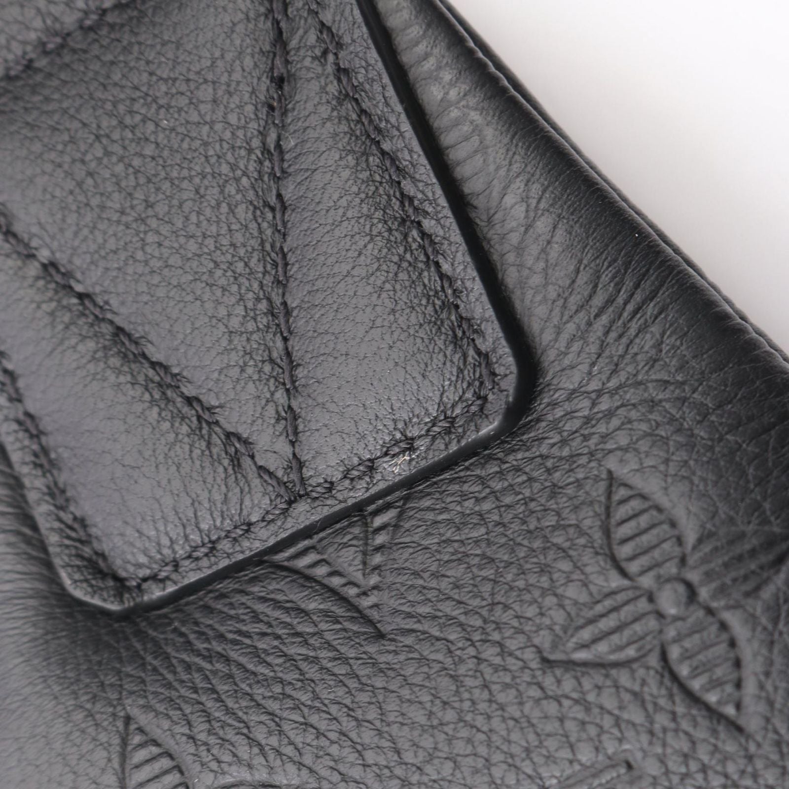 Louis Vuitton Waist Bag Duo Monogram Shadow Noir Leather — view 5