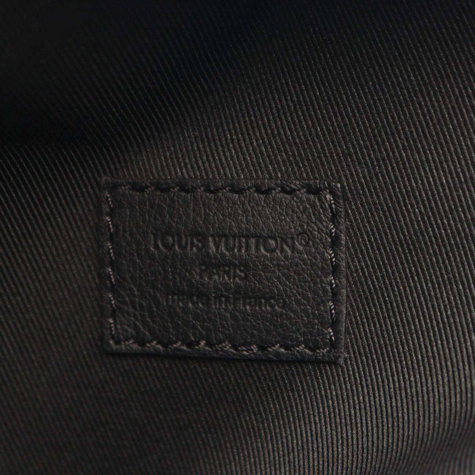 Louis Vuitton Waist Bag Duo Monogram Shadow Noir Leather — view 4