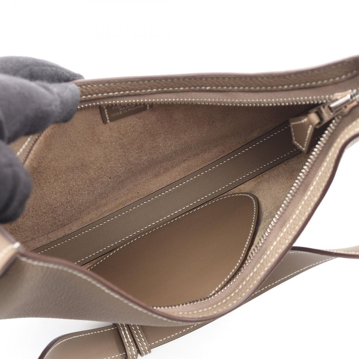 Hermes Shoulder Bag Petit Arson Etoupe Leather — view 3