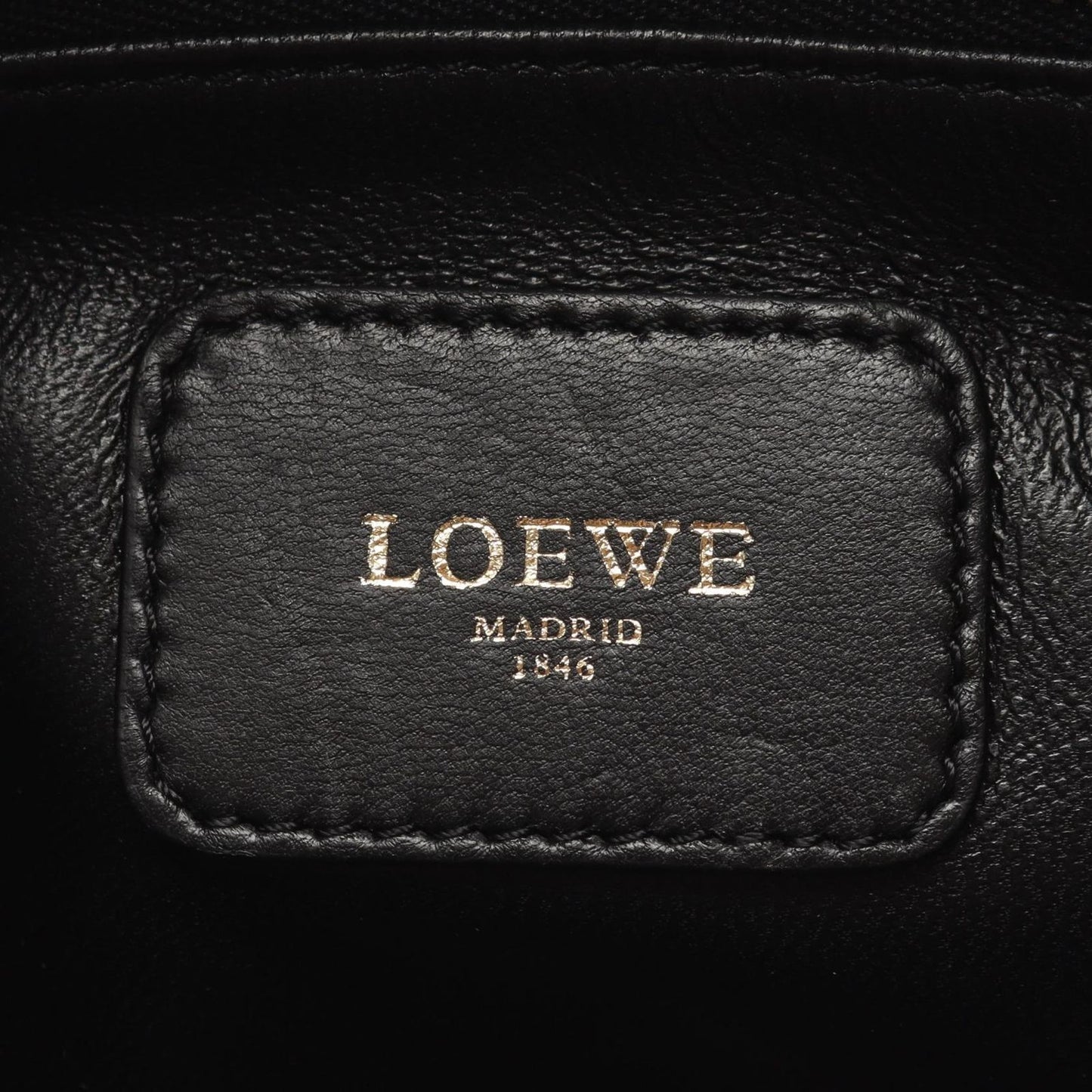 Loewe Handbag Amazona 28 Blanc Leather — view 4