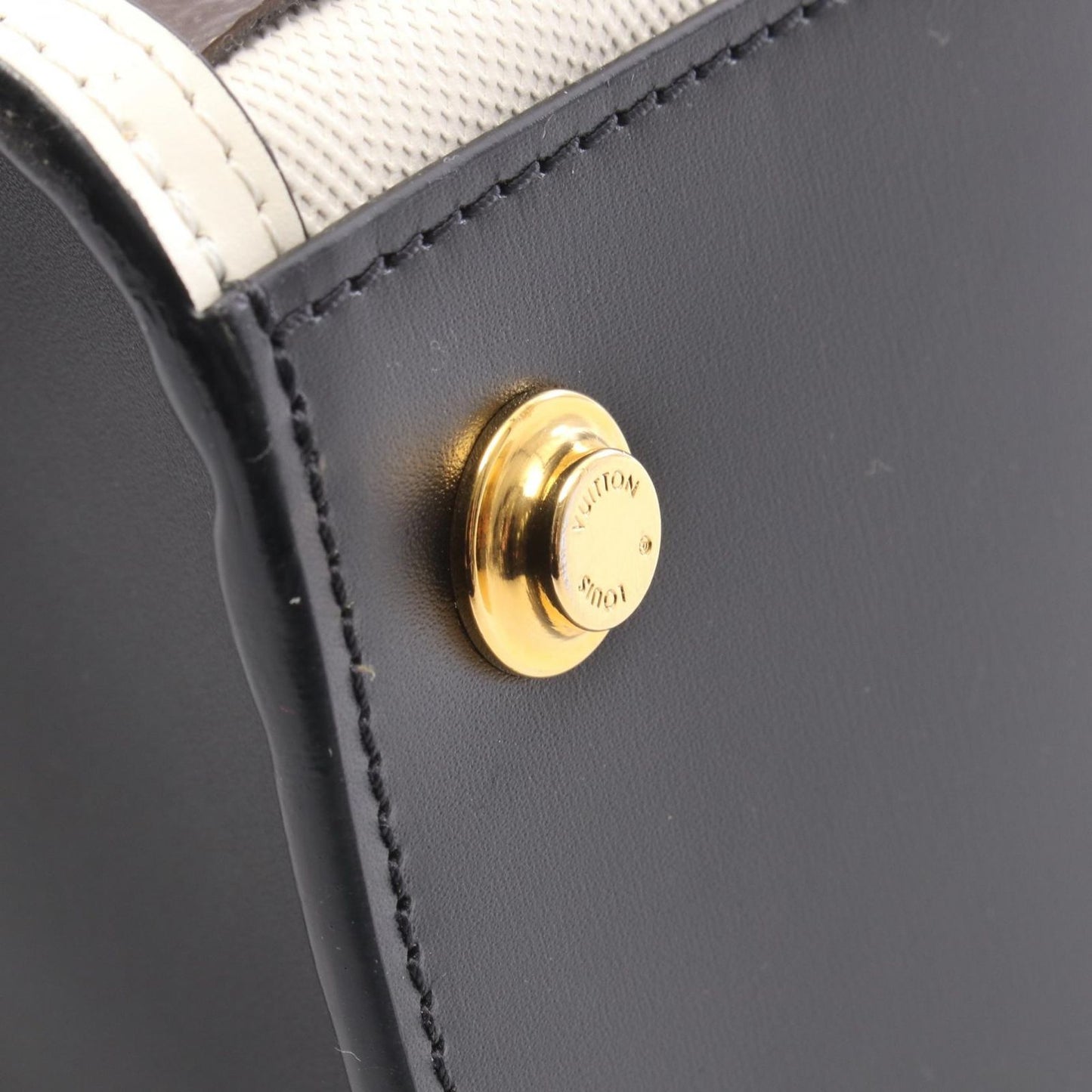 Louis Vuitton Handbag City Steamer MM Leather — view 7