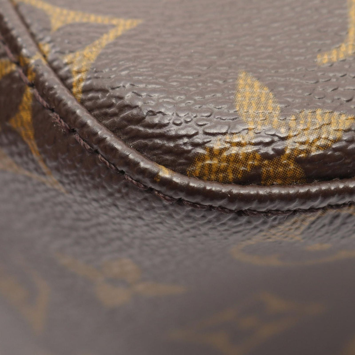 Louis Vuitton Shoulder Bag Looping MM Leather — view 6