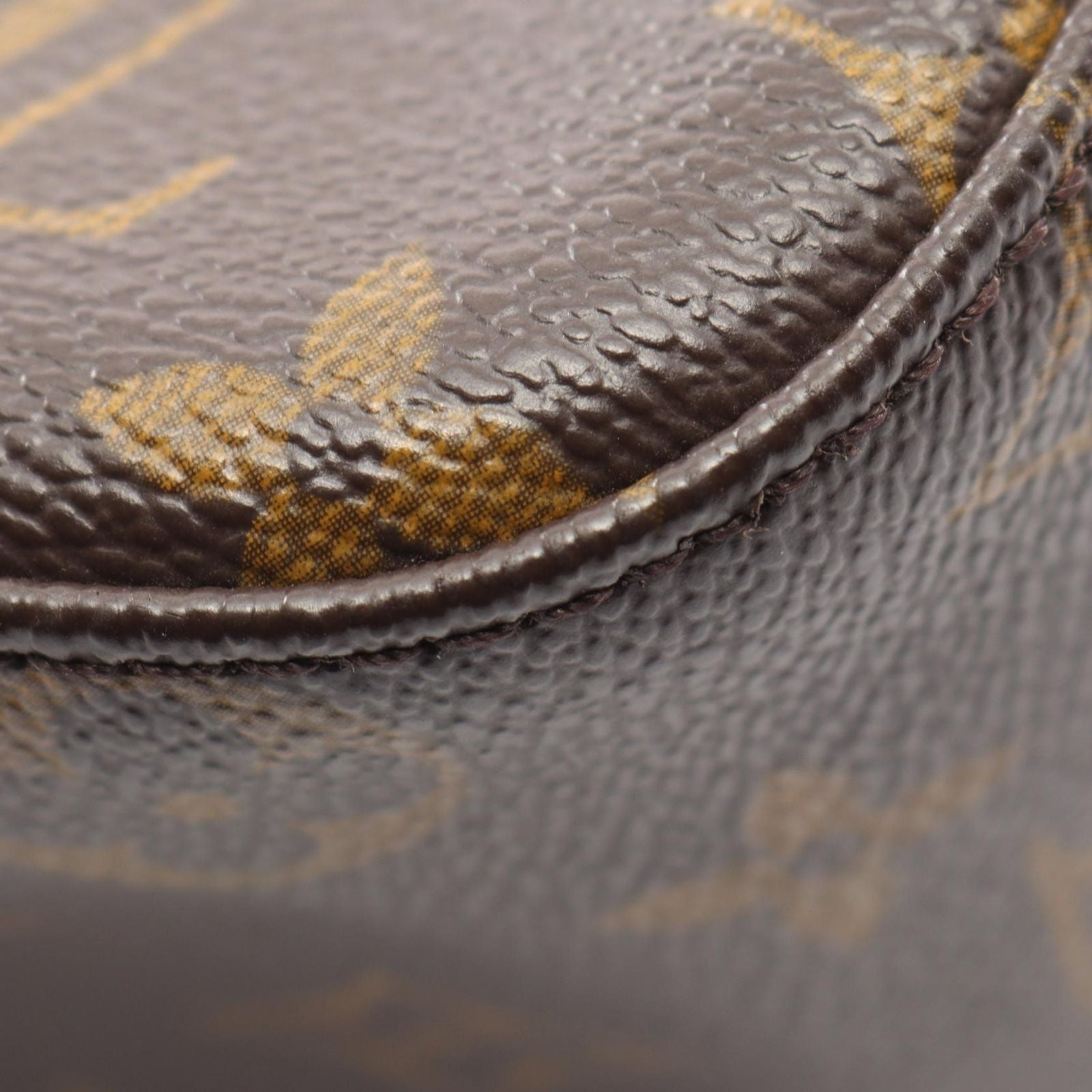 Louis Vuitton Shoulder Bag Looping MM Leather — view 7