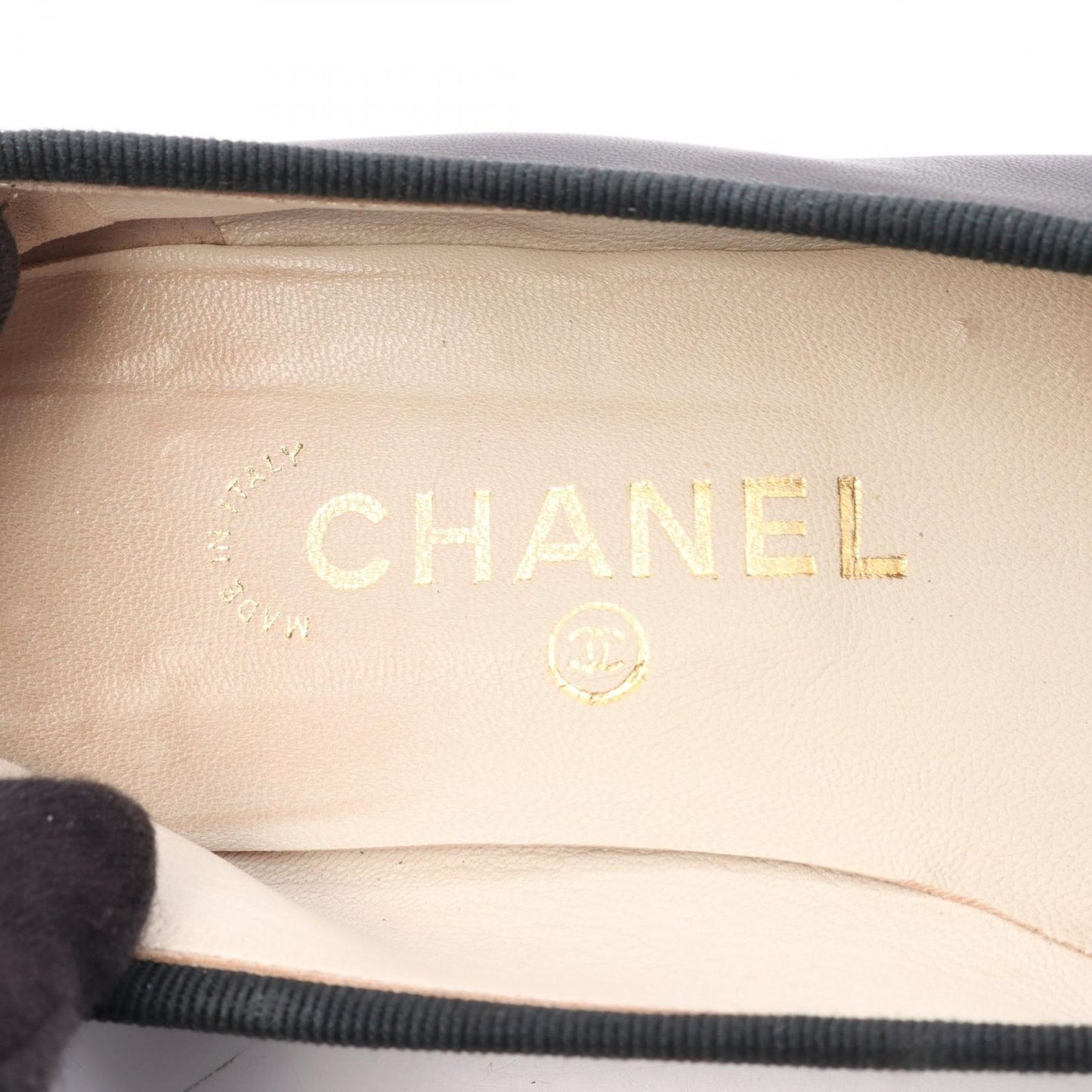 Chanel Pumps CC Logo BK Leather Ballet Shoes — view 5