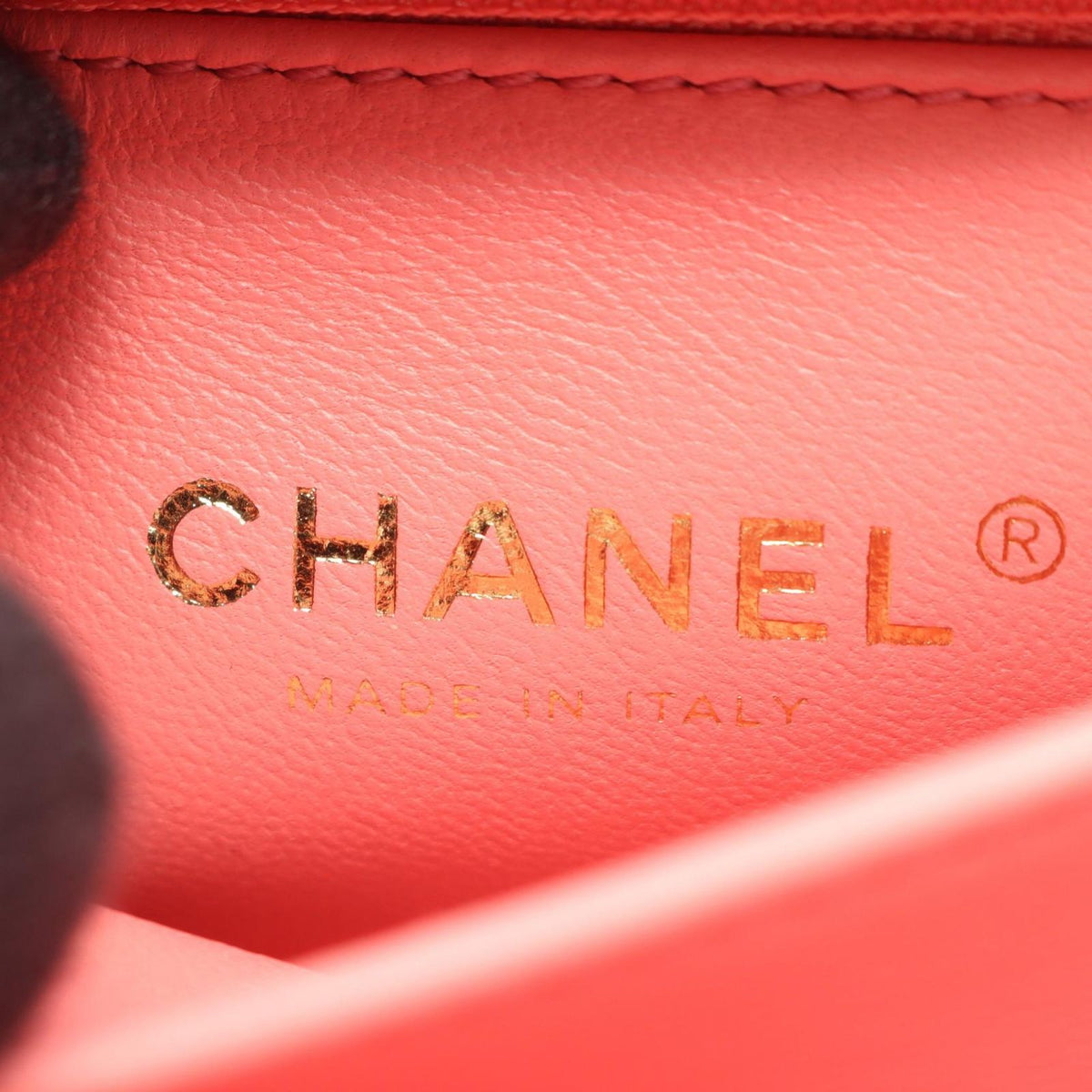Chanel Shoulder Bag Quilted Top Handle White Leather Top 2-Way Chain — view 4