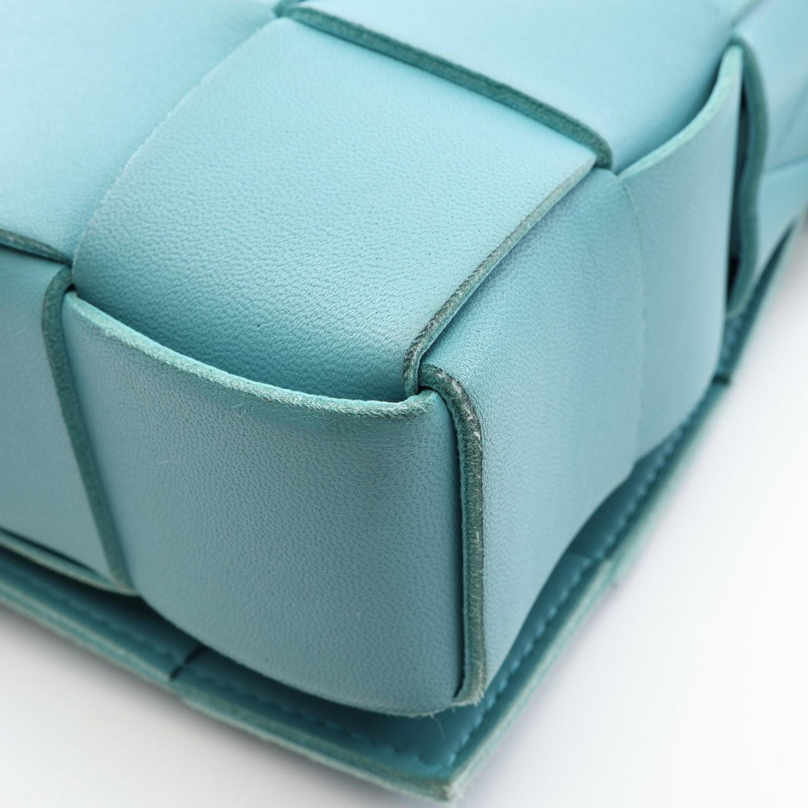 Bottega Veneta Shoulder Bag Cassette Maxi Intrecciato Mint Green Leather — view 7