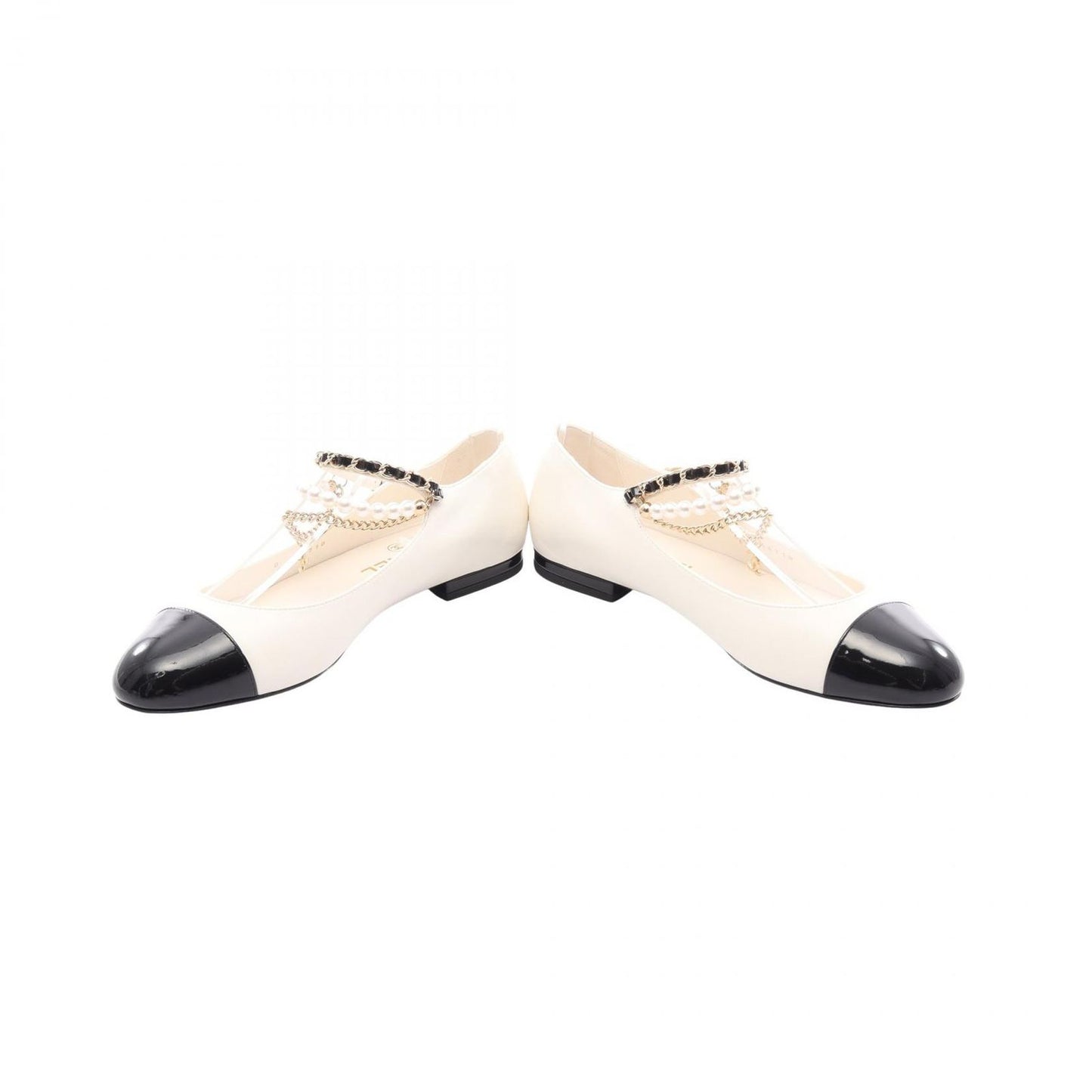 Chanel CC Logo Chain Mary Jane White Leather Patent Flat Shoes — view 3