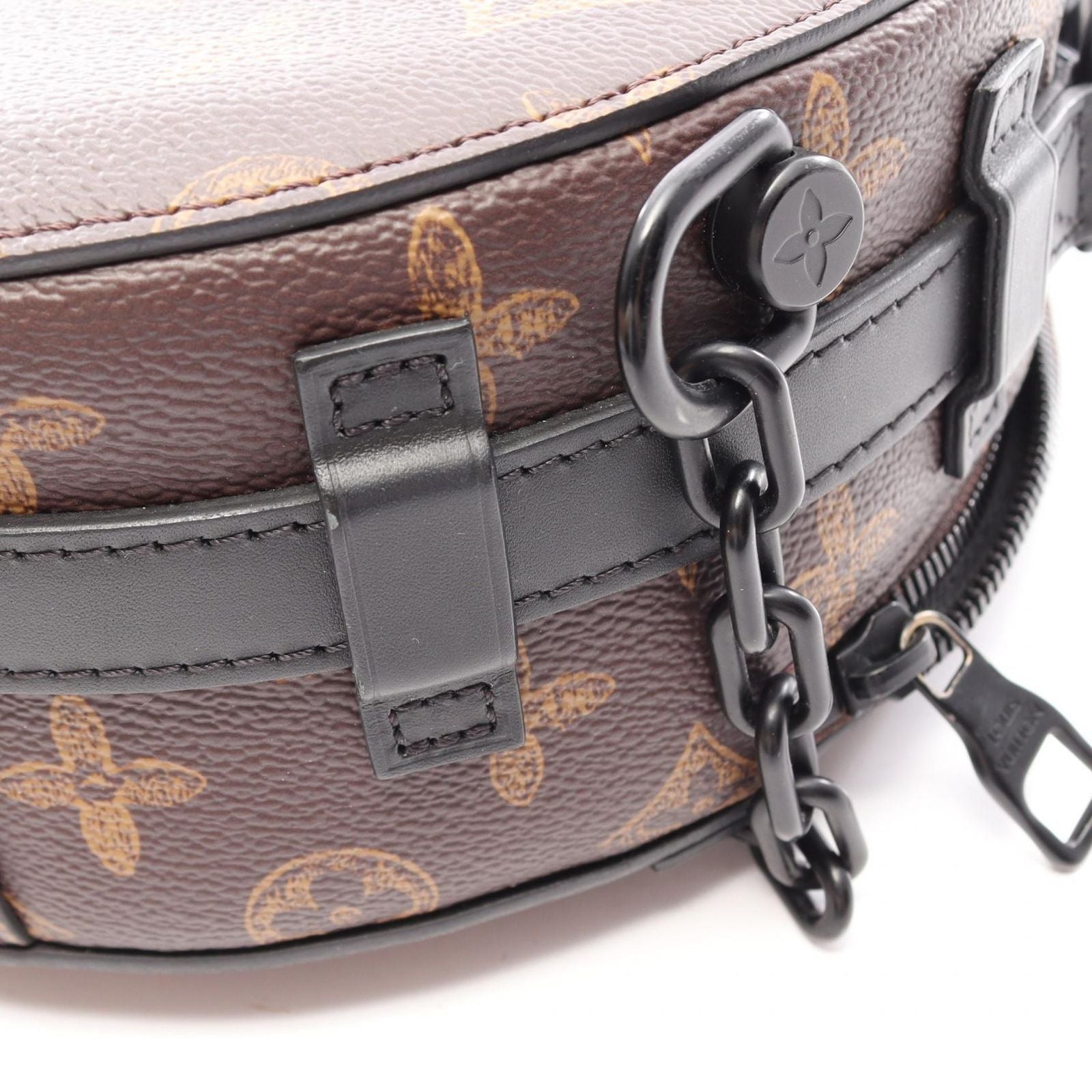 Louis Vuitton Handbag Wheel Box Monogram Leather — view 8