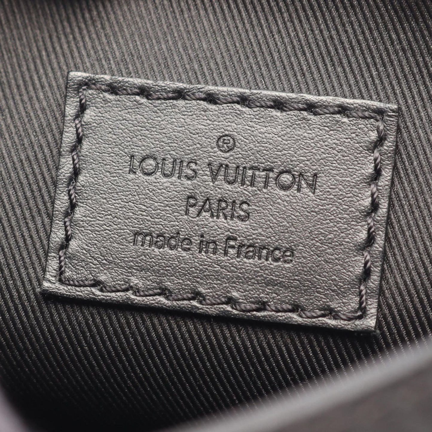 Louis Vuitton Waist Bag Christopher XS Noir Leather — view 4