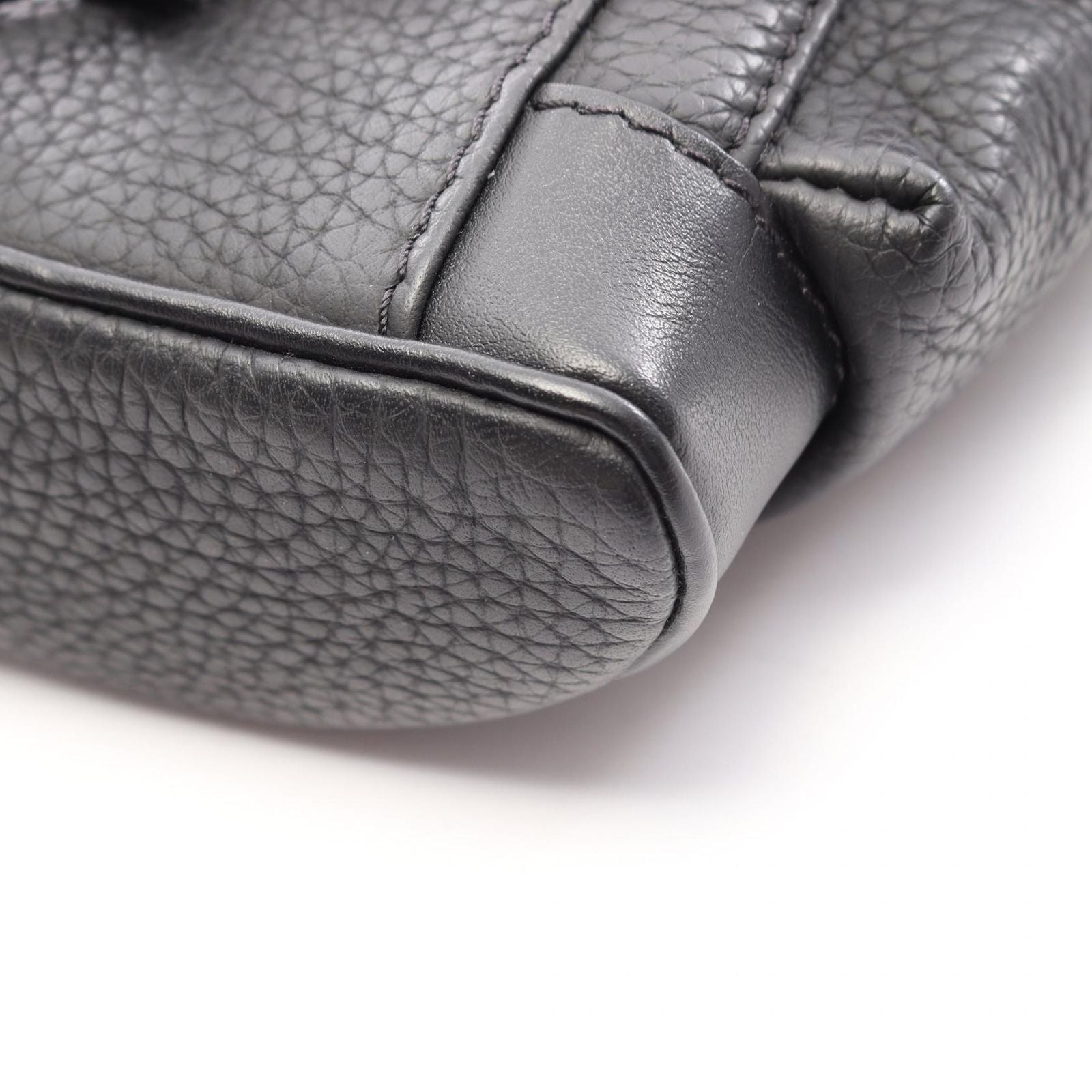 Louis Vuitton Waist Bag Christopher XS Noir Leather — view 5