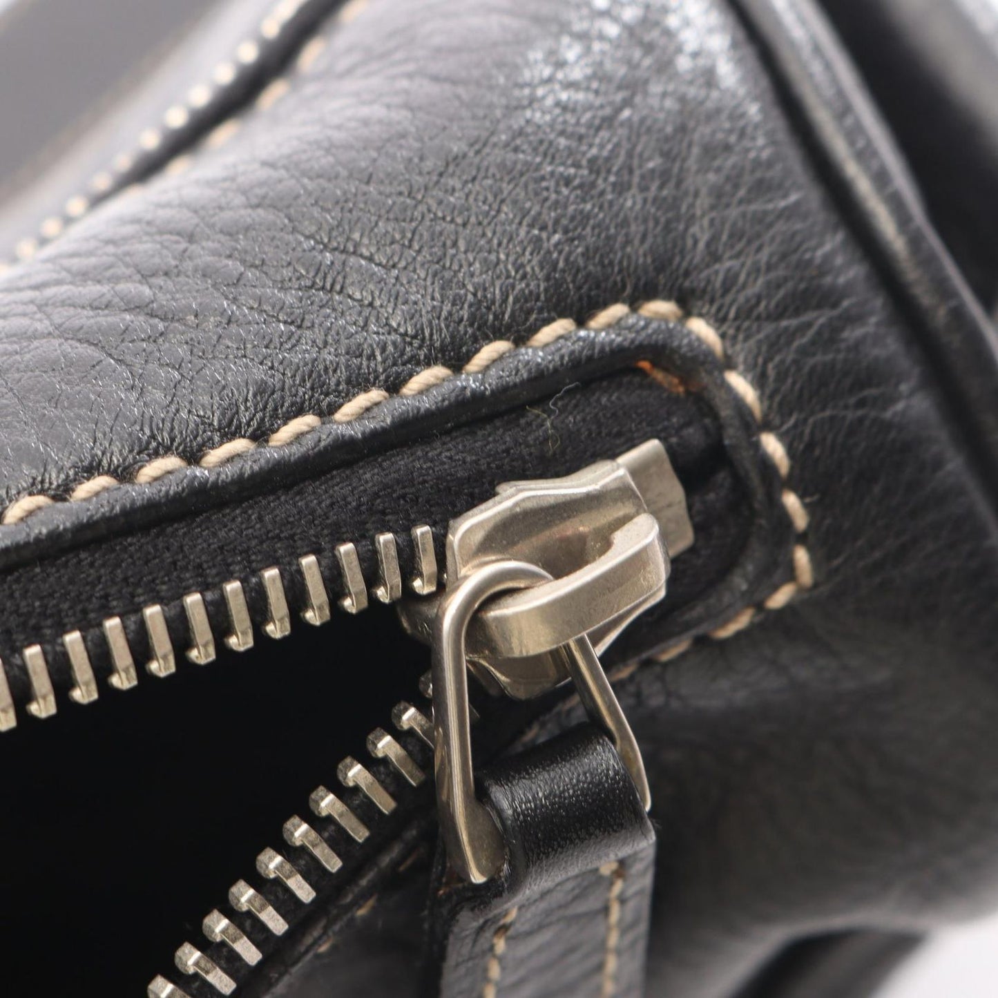Gucci Shoulder Bag Crest Black Leather — view 5