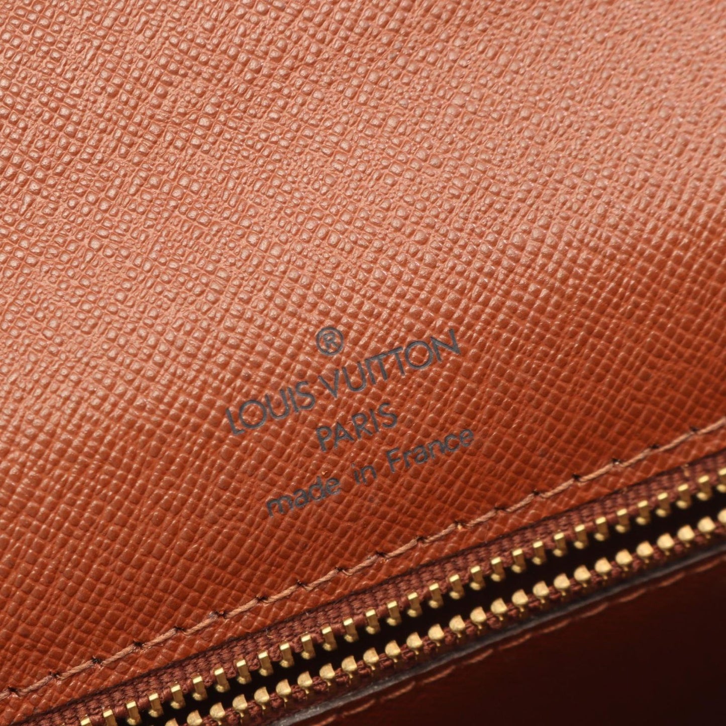 Louis Vuitton Handbag Monceau Monogram Leather 28 — view 4