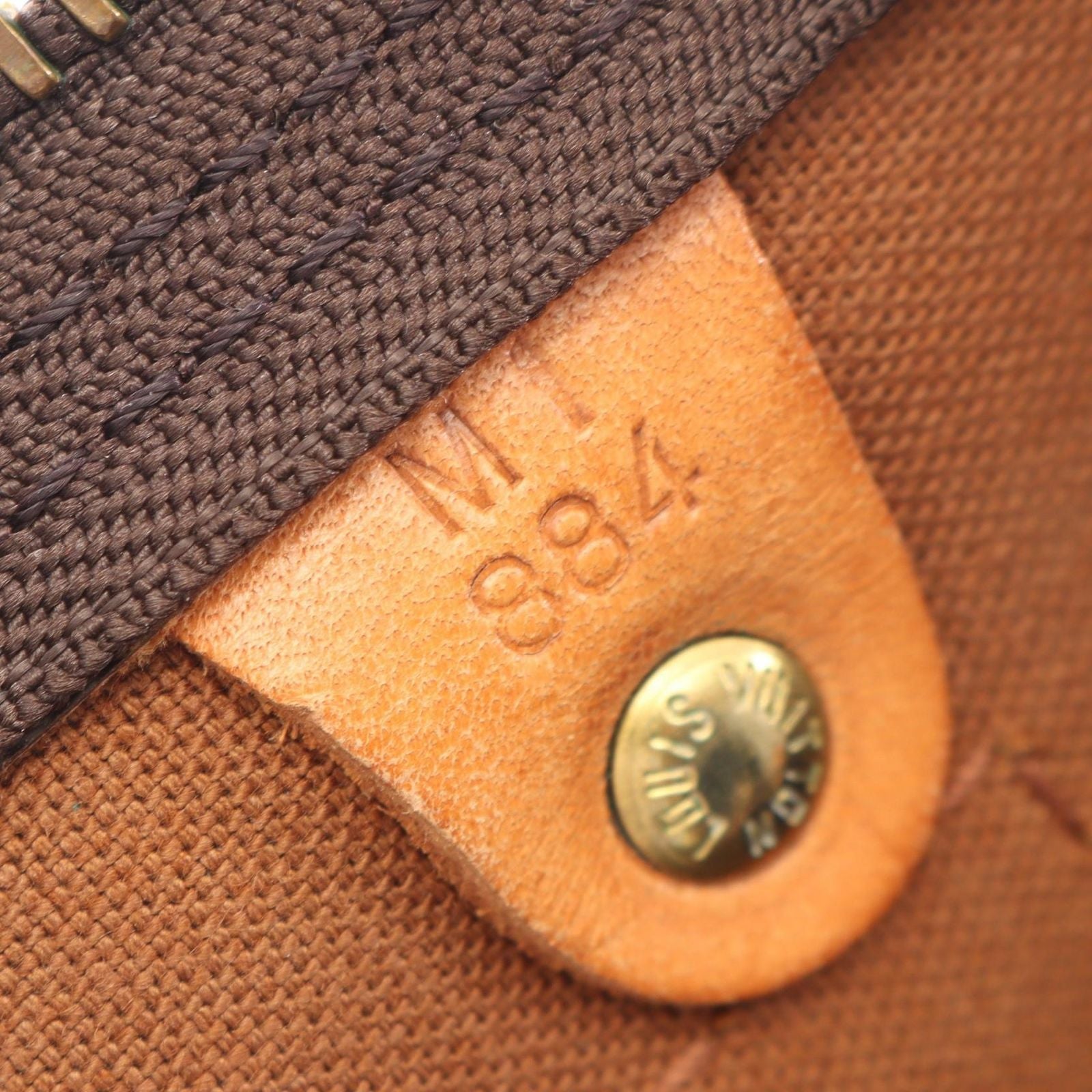 Louis Vuitton Boston Bag Keepall 55 Monogram Leather — view 5