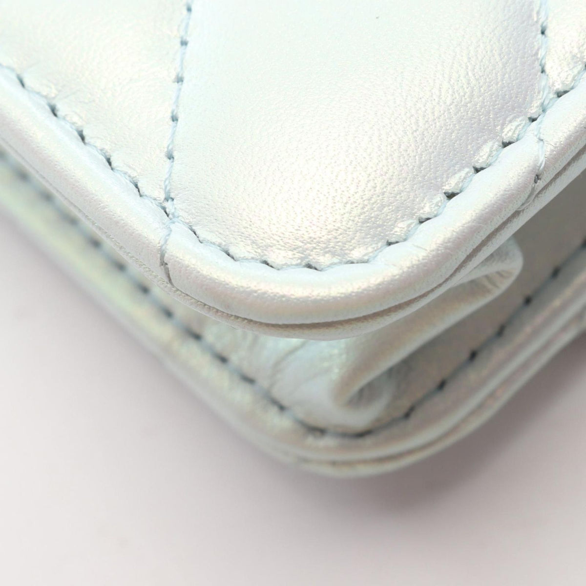 Chanel Shoulder Bag Quilted Pearl White Lambskin Chain Wallet — view 8