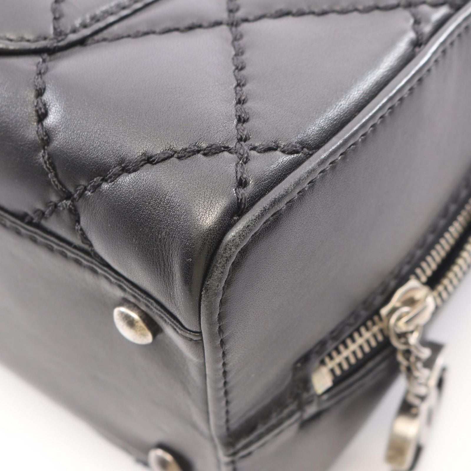 Chanel Handbag Wild Stitch Black Leather — view 8