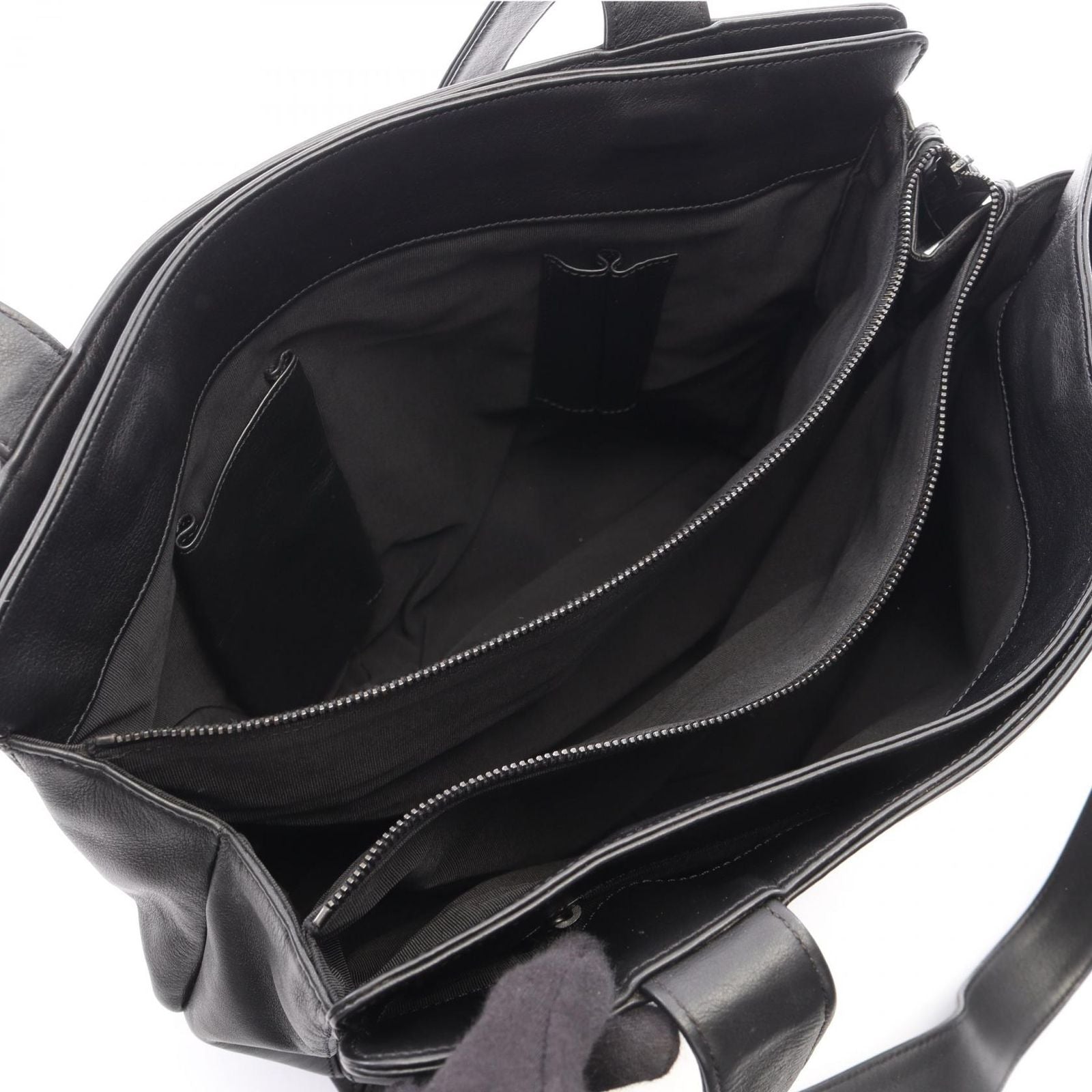 Chanel Tote Bag CC Logo Black Lambskin — view 3