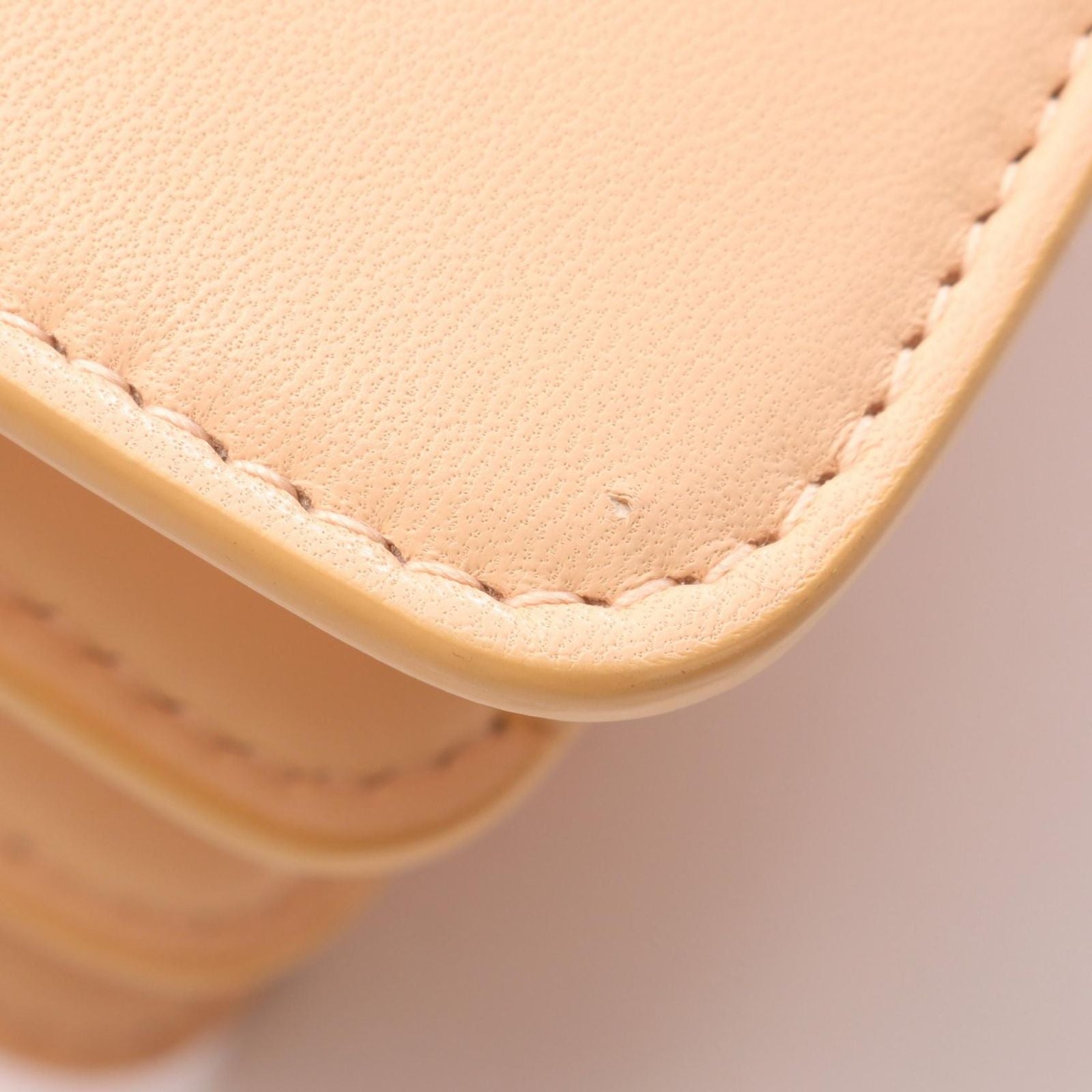 Bvlgari Serpenti Forever 2-Way Light Pink Leather Shoulder Bag — view 7