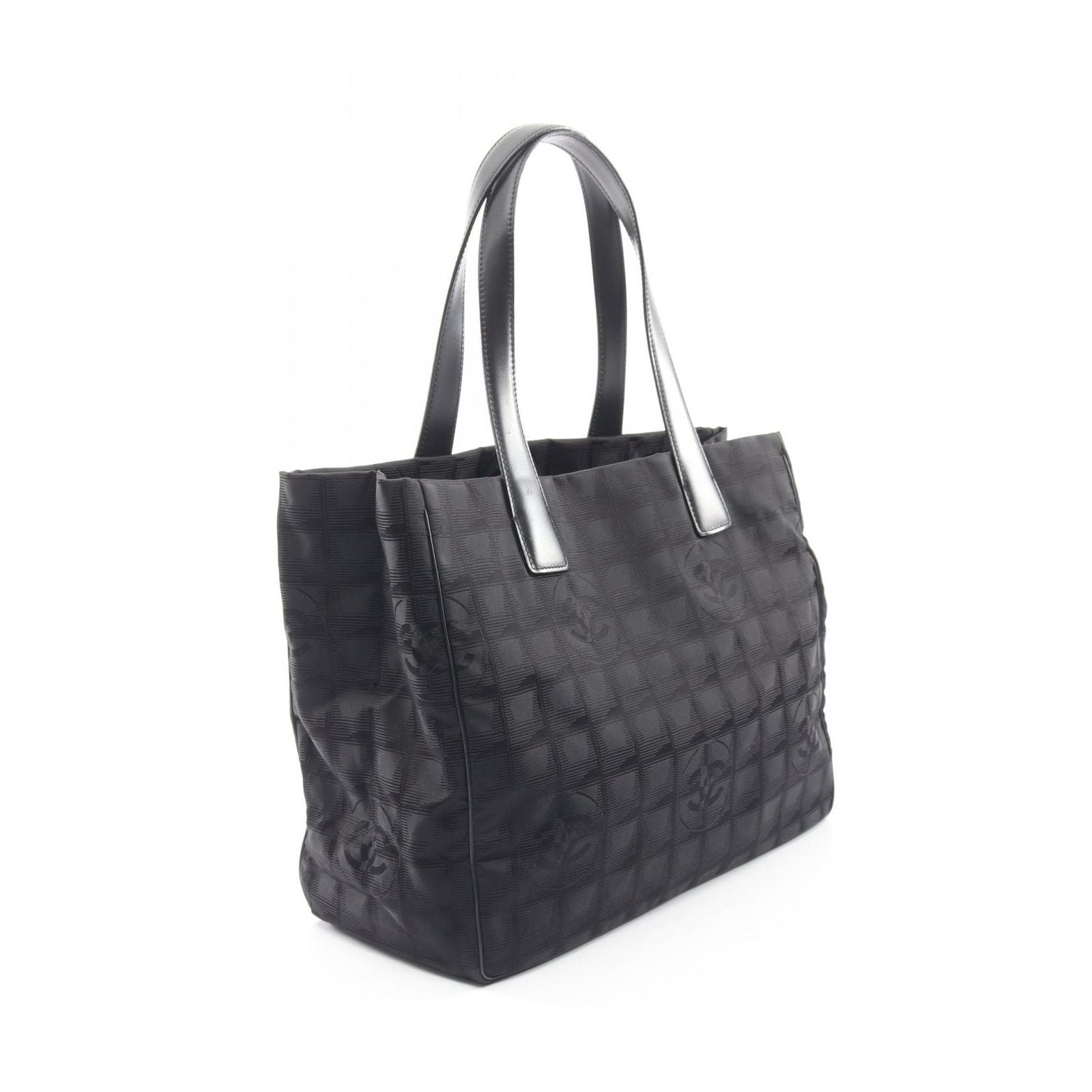 Chanel Tote Bag New Travel Line MM Black Leather MM — view 2