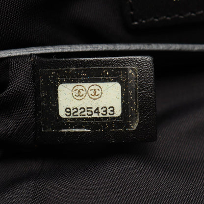 Chanel Tote Bag New Travel Line MM Black Leather MM — view 5