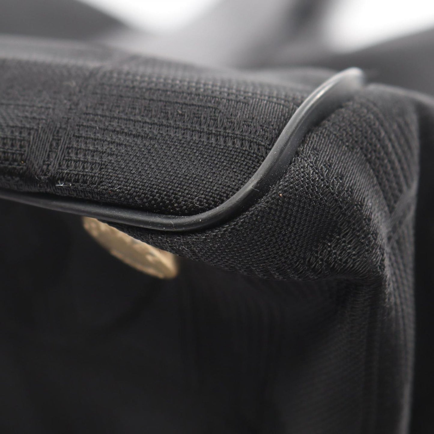 Chanel Tote Bag New Travel Line MM Black Leather MM — view 6