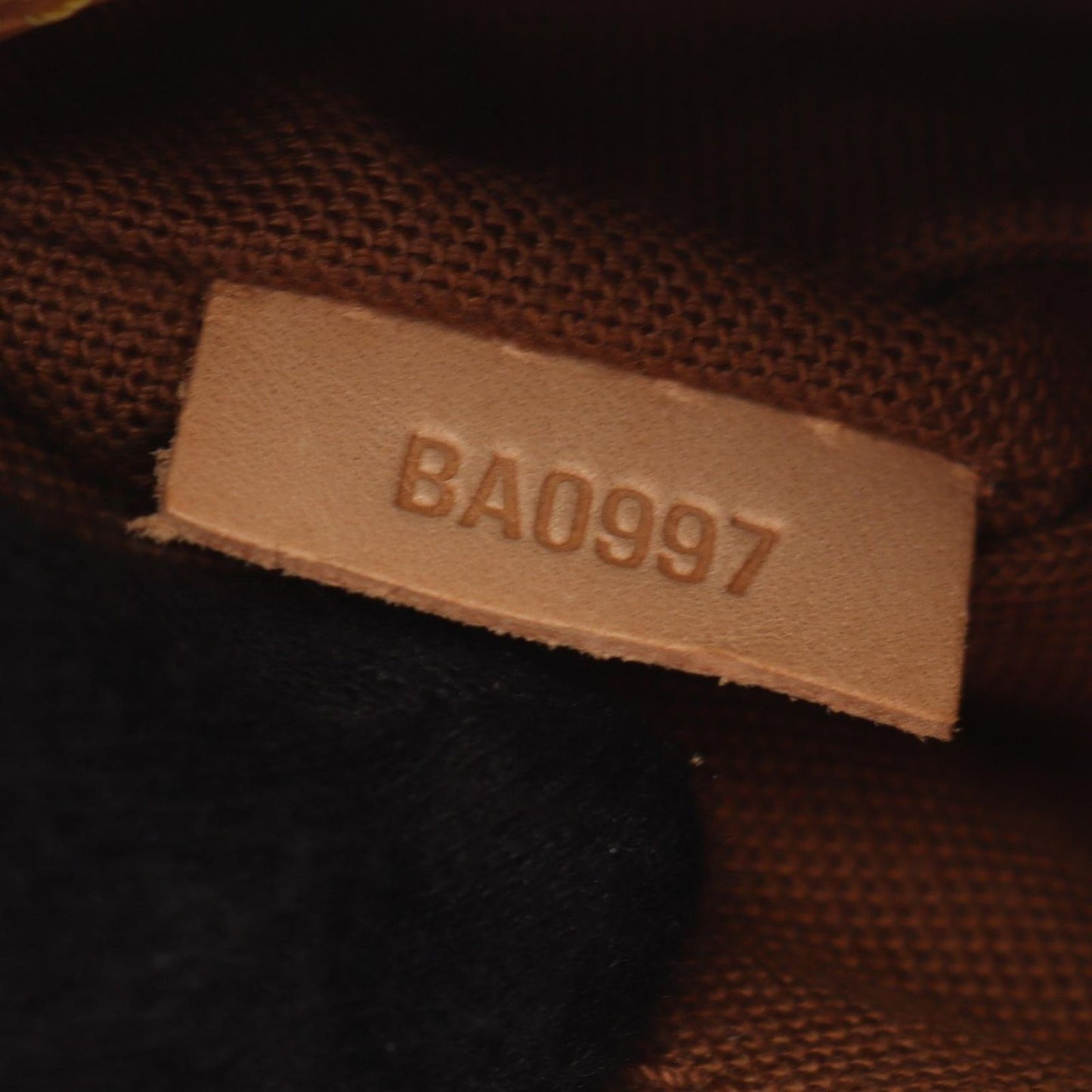 Louis Vuitton Handbag Alma PM Leather — view 5